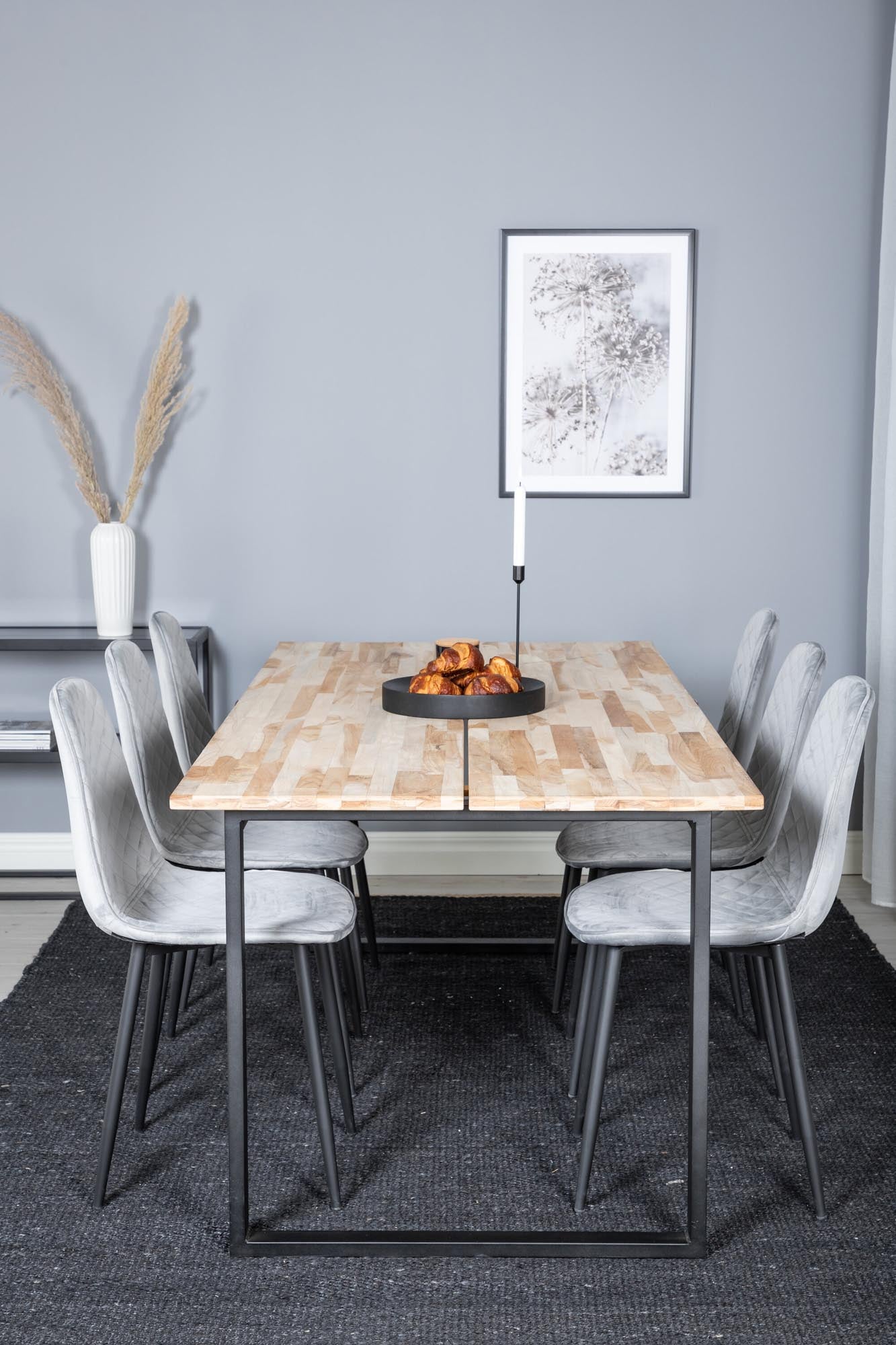 Cirebon Esszimmerset + Polar 200cm/6St. in Schwarzgrau präsentiert im Onlineshop von KAQTU Design AG. Esszimmerset ist von Venture Home