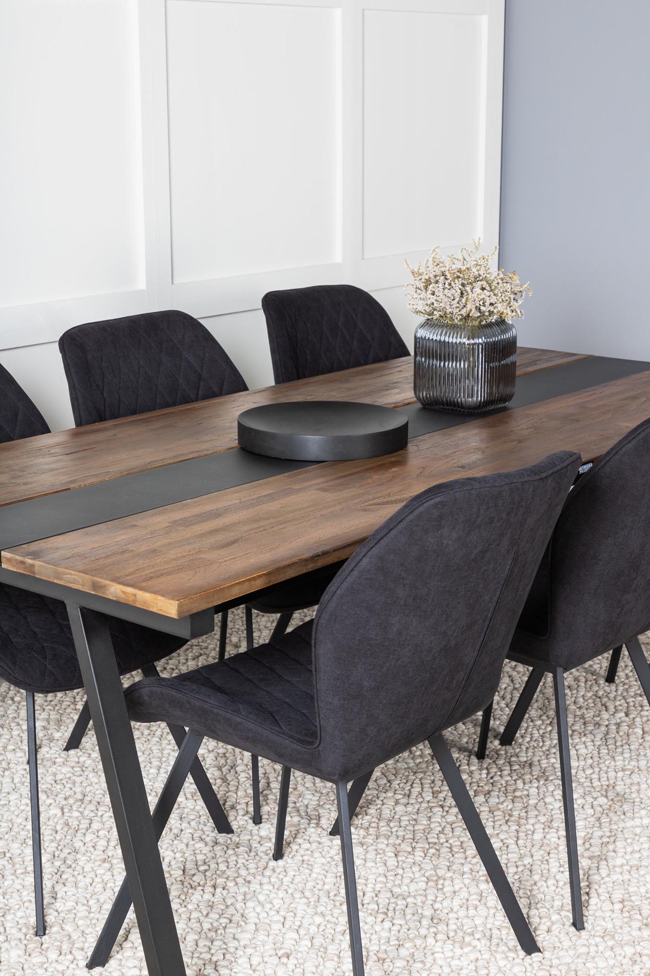 Jakarta Esszimmerset + Gemma 200cm/6St. in Schwarz präsentiert im Onlineshop von KAQTU Design AG. Esszimmerset ist von Venture Home