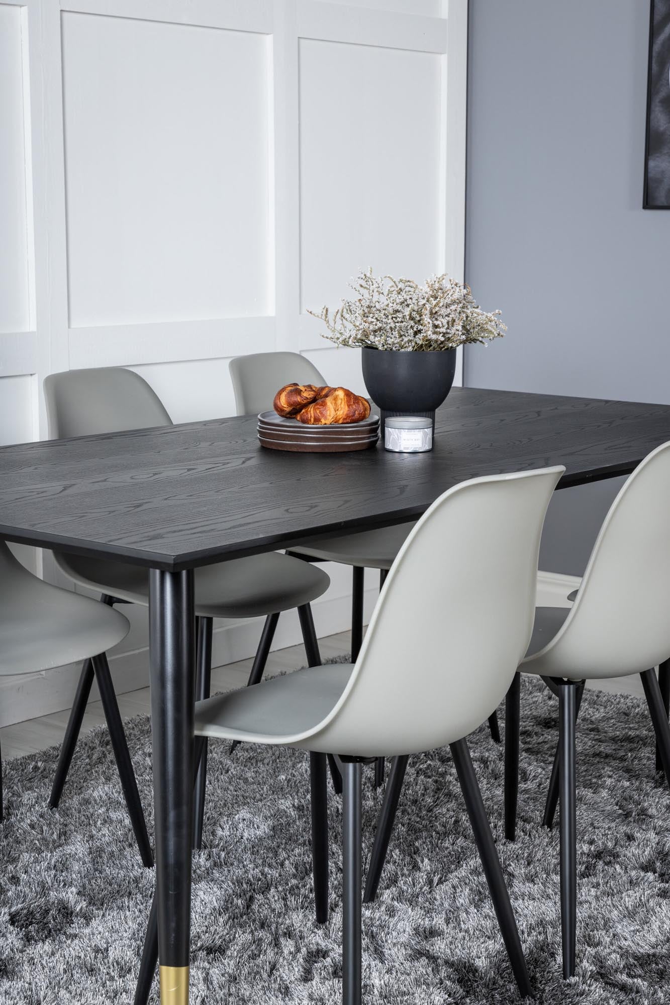 Dipp Esszimmerset + Polar Plastic 180cm/6St. in Schwarzgrau präsentiert im Onlineshop von KAQTU Design AG. Esszimmerset ist von Venture Home