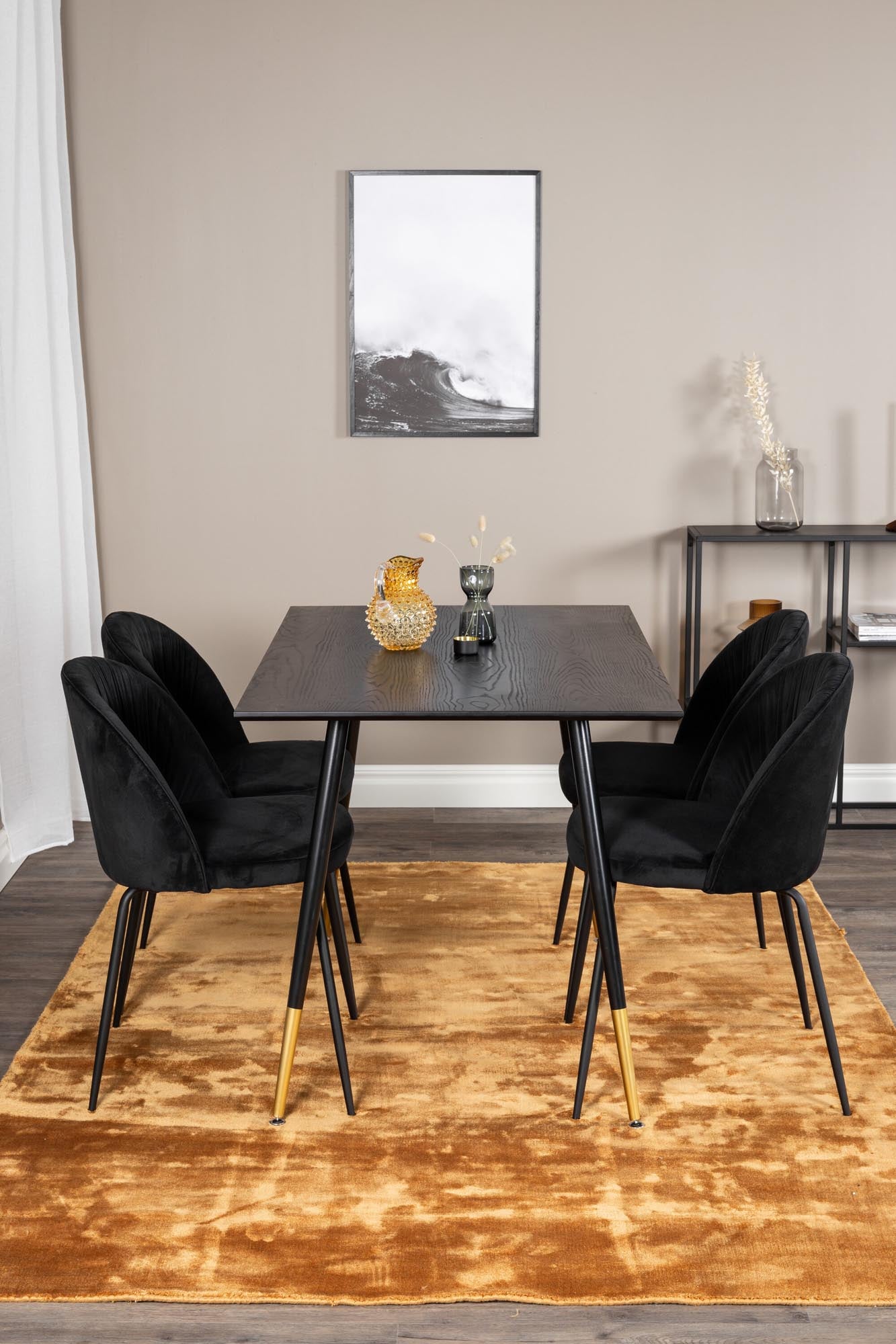 Dipp Esszimmerset + Wrinkles 120cm/4St. in Schwarz präsentiert im Onlineshop von KAQTU Design AG. Esszimmerset ist von Venture Home