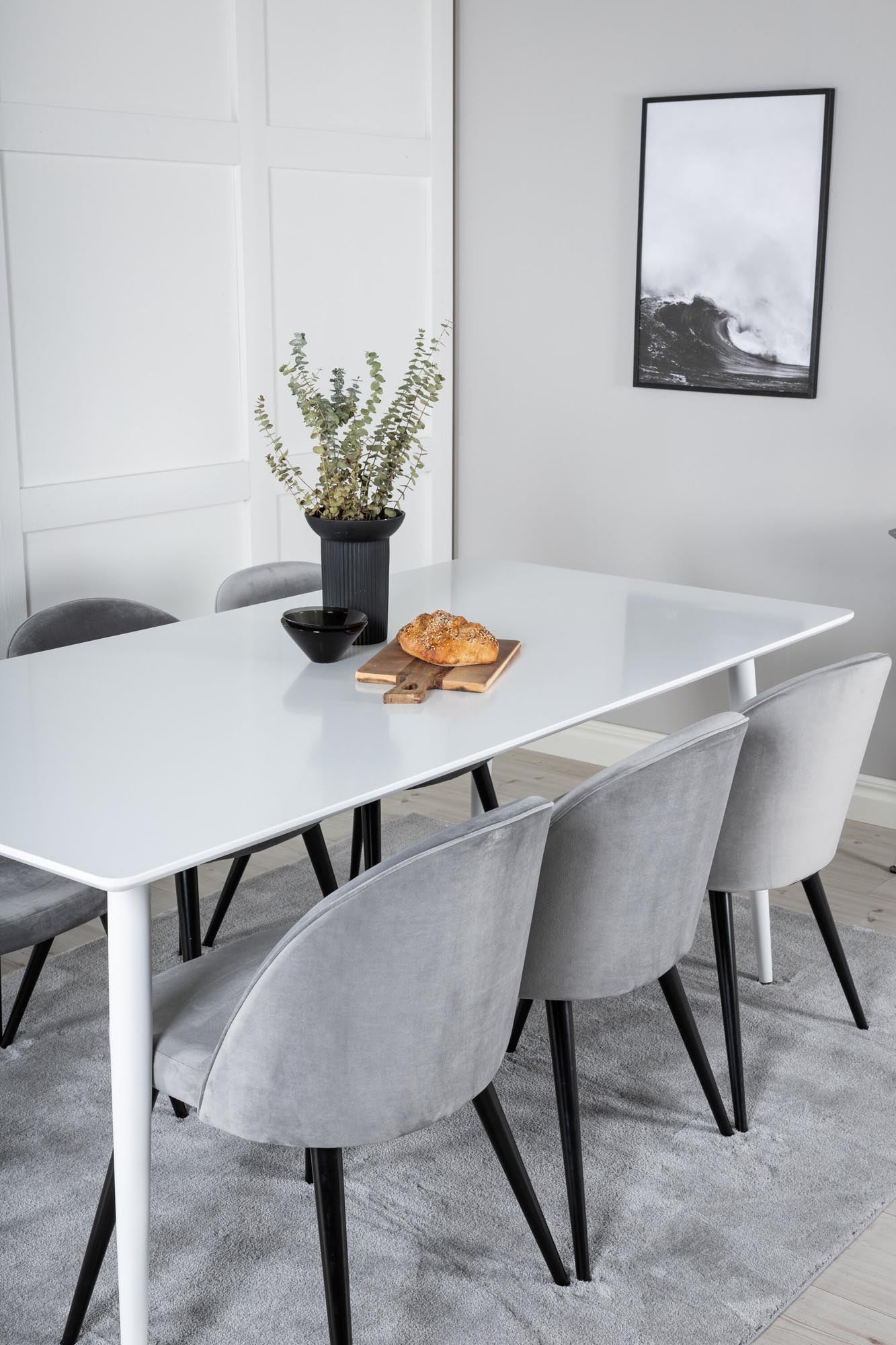 Polar Esszimmerset + Velvet 180cm/6St. in Weiss / Schwarz / Grau präsentiert im Onlineshop von KAQTU Design AG. Esszimmerset ist von Venture Home