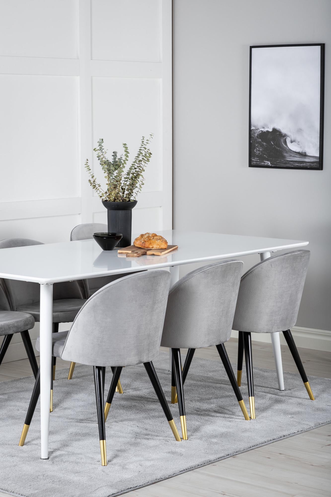 Polar Esszimmerset + Velvet 180cm/6St. in Weiss / Schwarzgrau / Gold präsentiert im Onlineshop von KAQTU Design AG. Esszimmerset ist von Venture Home
