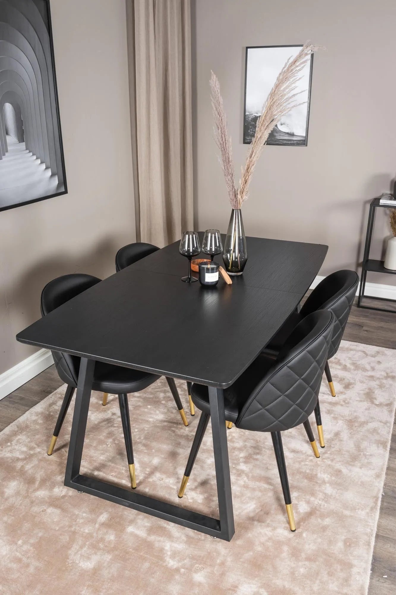 Inca Esszimmerset: Ausziehbar, samtig, für elegante Dinnerabende.