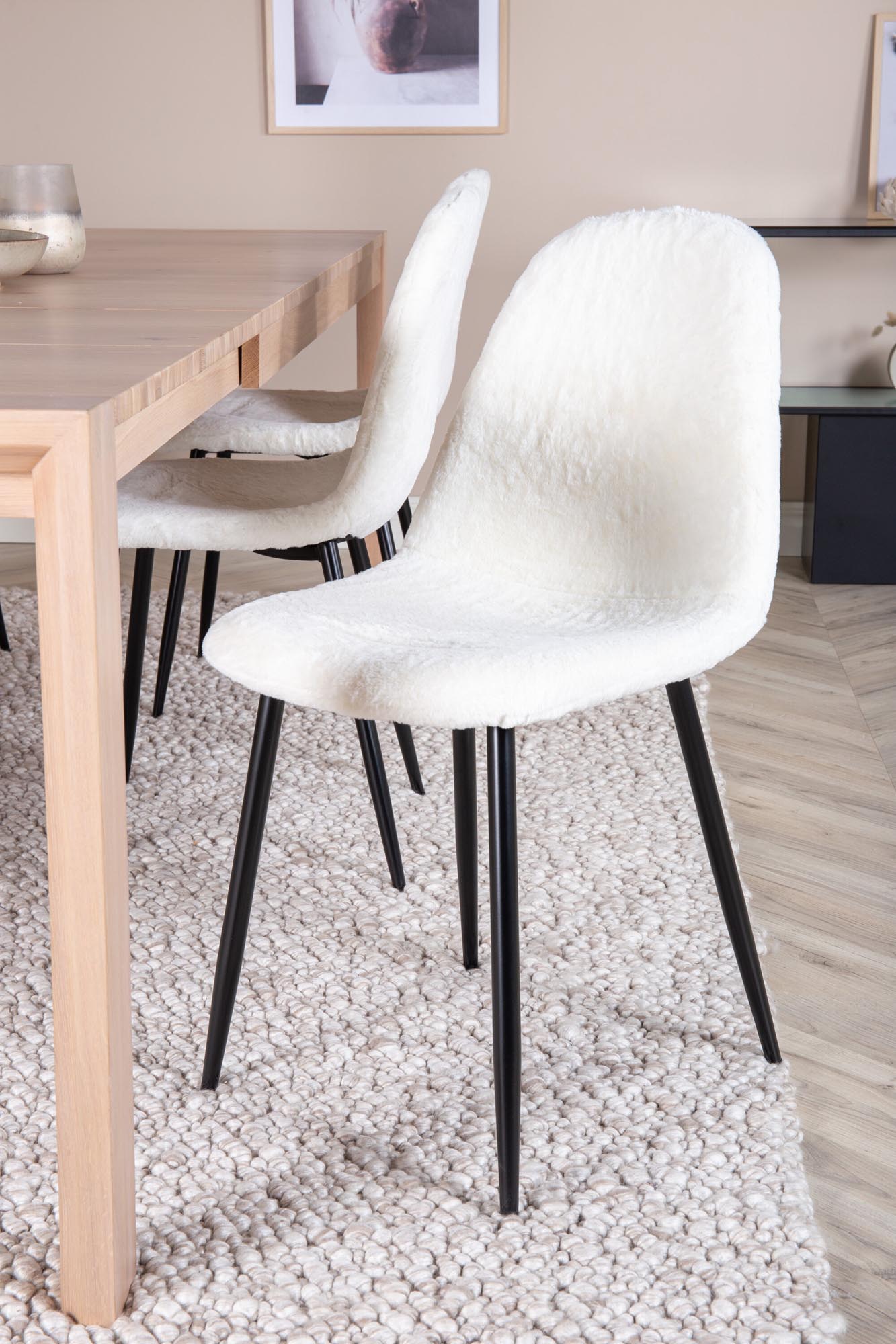Slider Esszimmerset ausziehbar + Polar 170cm/6St. in Schwarz-Weiss präsentiert im Onlineshop von KAQTU Design AG. Esszimmerset ist von Venture Home