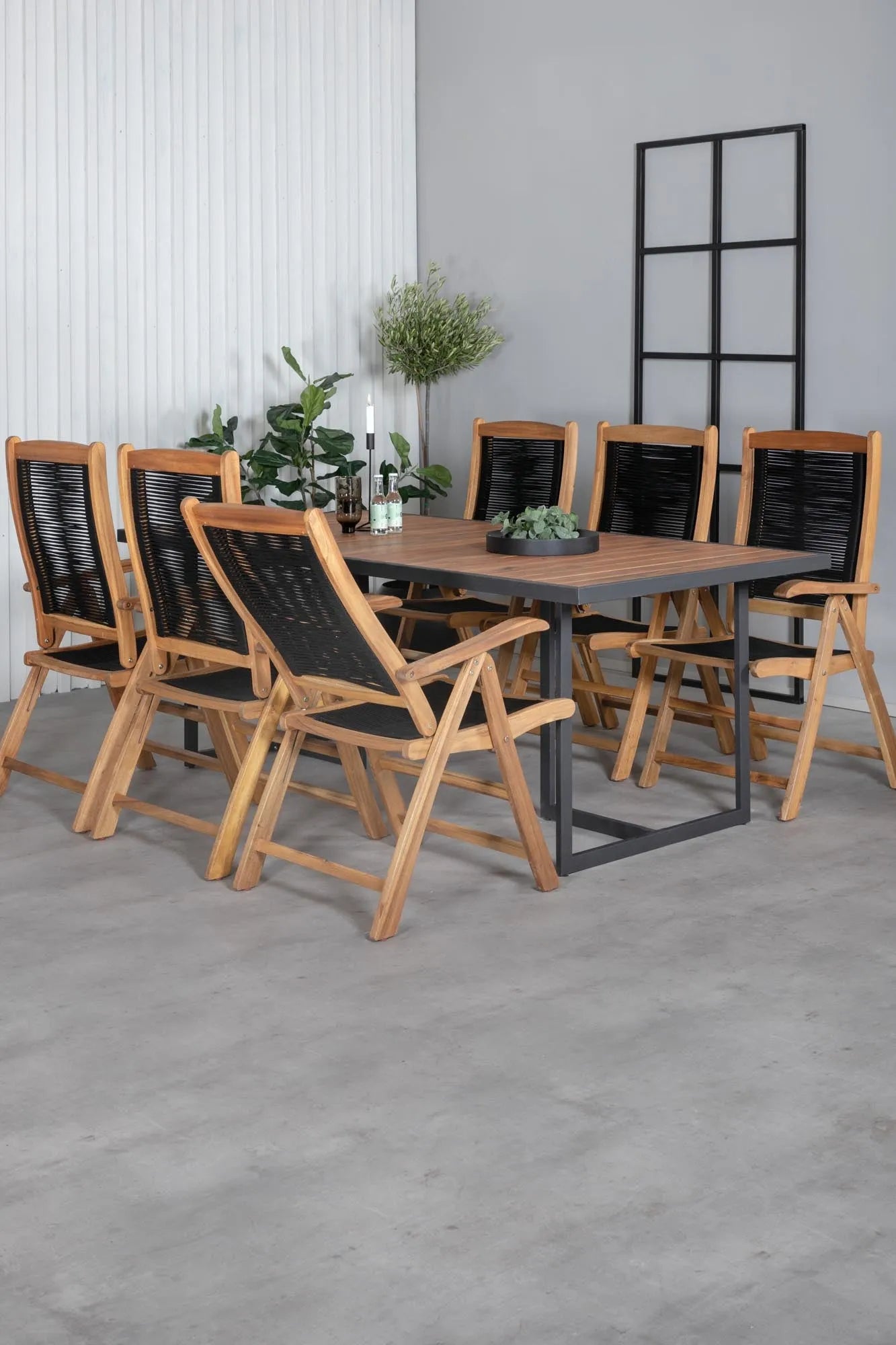Modernes Khung Tischset 200cm: Ideal für entspannte Gartenmomente.