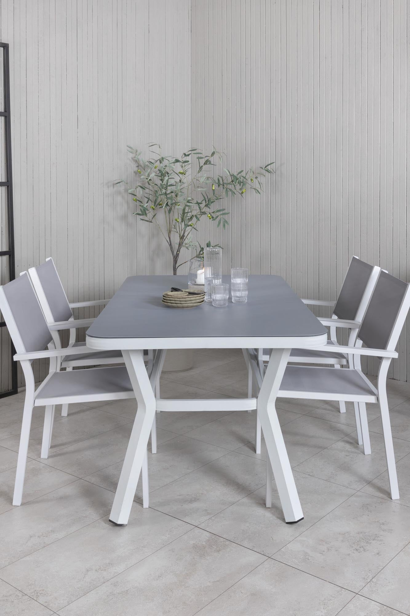 Virya Outdoor-Tischset + Copacabana 160cm/4St. in Grau präsentiert im Onlineshop von KAQTU Design AG. Gartentischset ist von Venture Home