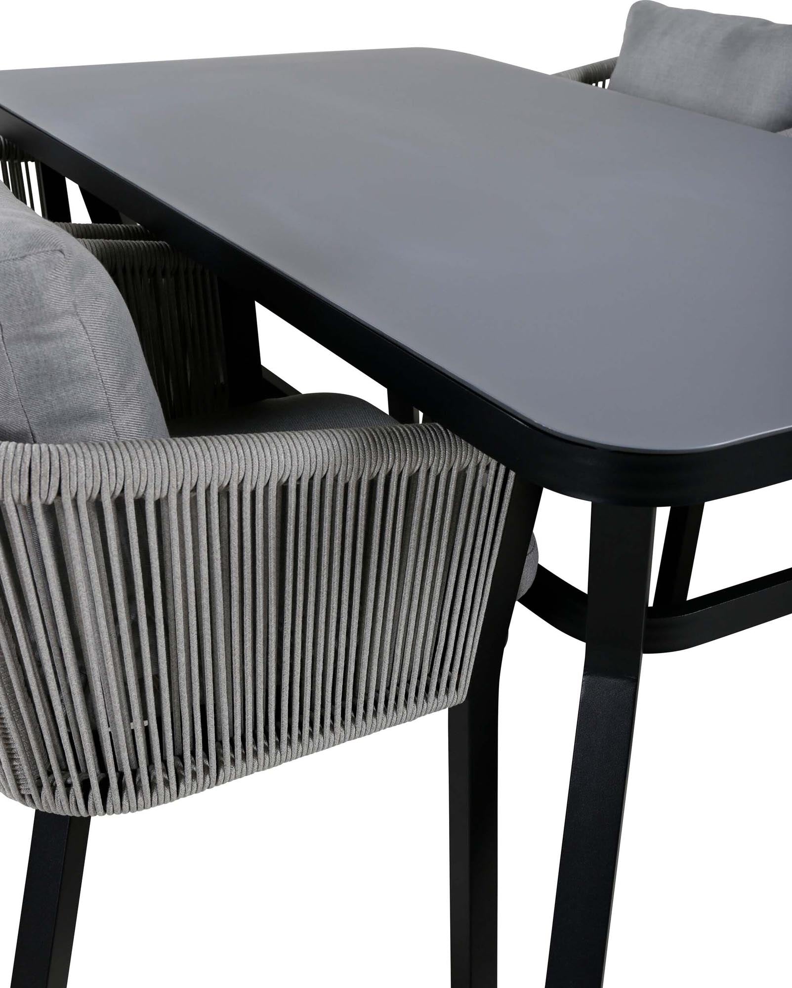 Virya Outdoor-Tischset 160cm/4St. in Schwarzgrau präsentiert im Onlineshop von KAQTU Design AG. Gartentischset ist von Venture Home