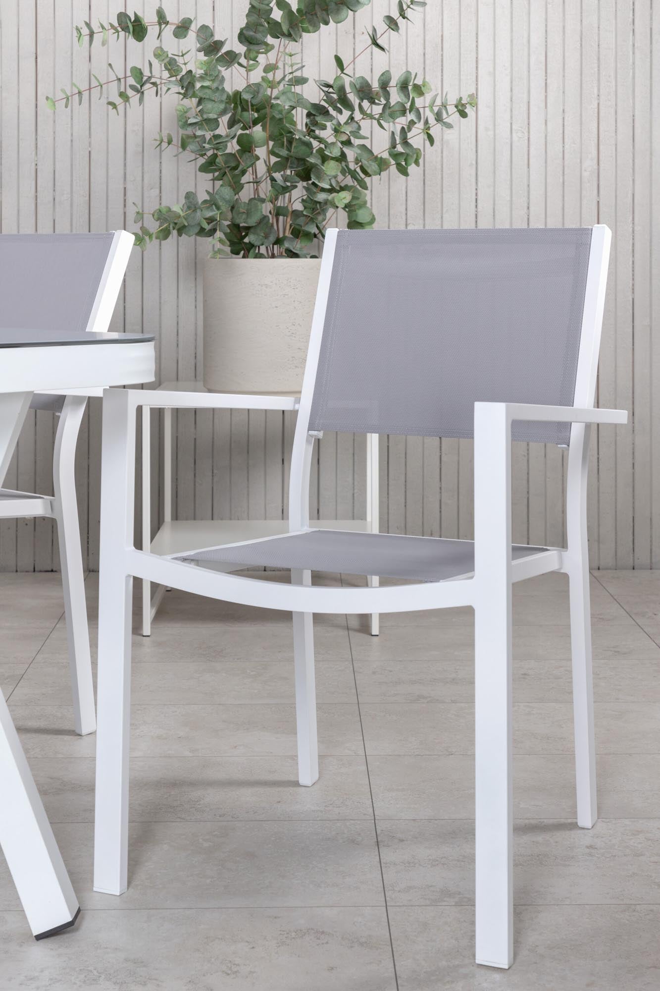 Virya Outdoor-Tischset + Copacabana 200cm/6St. in Grau präsentiert im Onlineshop von KAQTU Design AG. Gartentischset ist von Venture Home