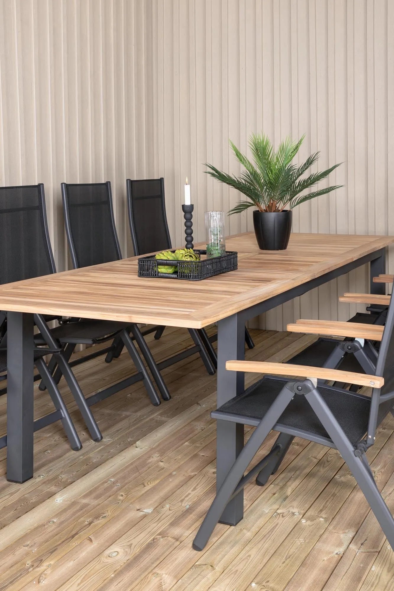 Elegantes Panama Gartentischset von Venture Home, ausziehbar, ideal für Garten oder Terrasse, modernes Design und hohe Qualität.