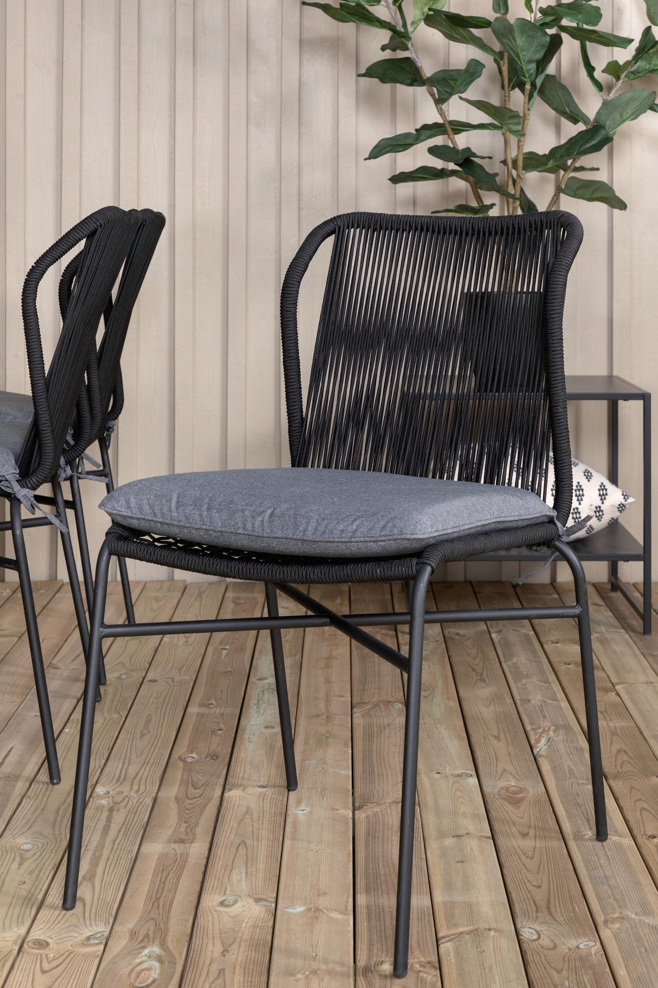 Elegantes Panama Gartentischset Julian von Venture Home, ausziehbar, ideal für stilvolle und komfortable Outdoor-Momente.