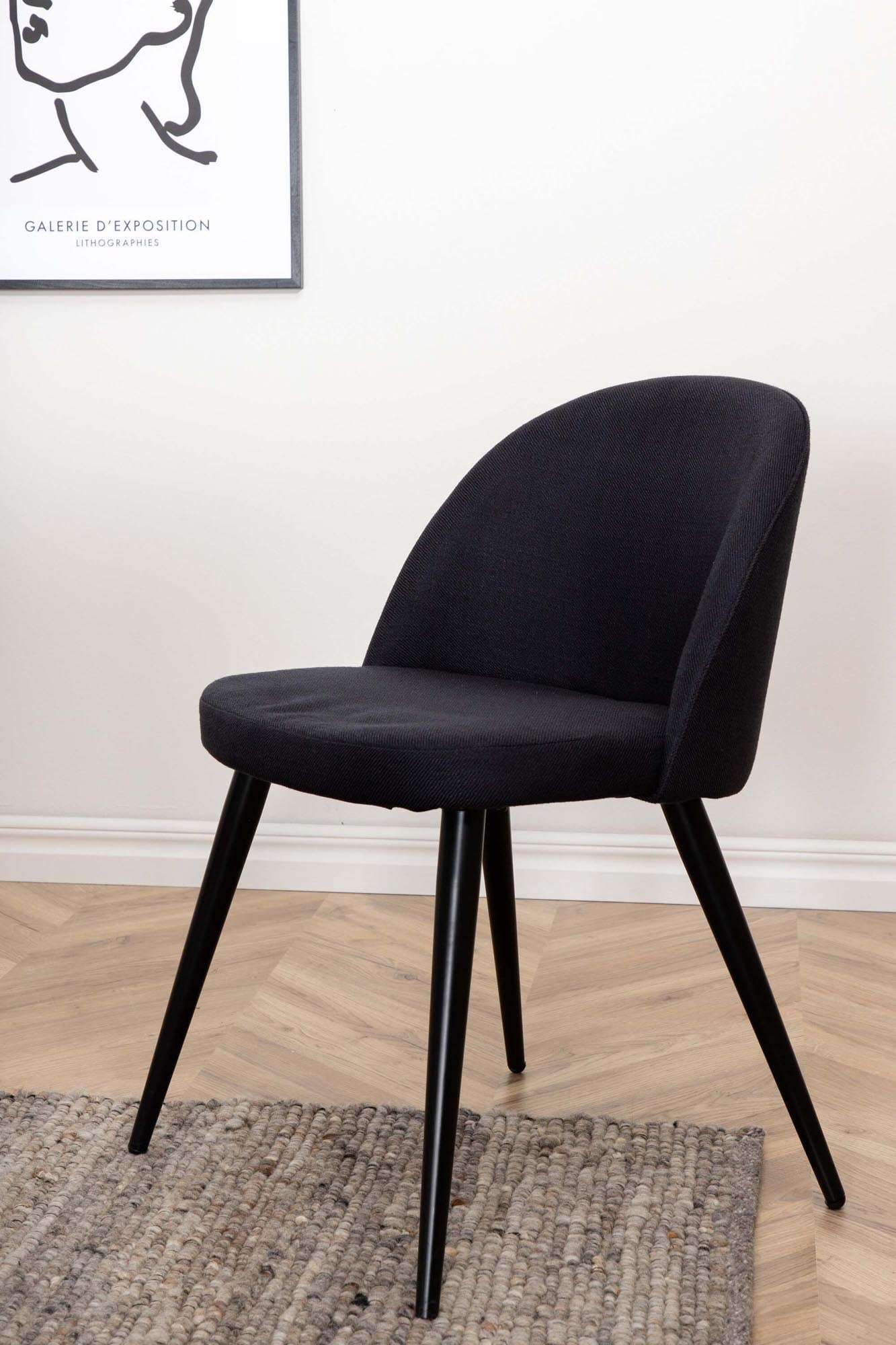 Jimmy Esszimmerset + Velvet 195cm/6St. in Schwarz präsentiert im Onlineshop von KAQTU Design AG. Esszimmerset ist von Venture Home