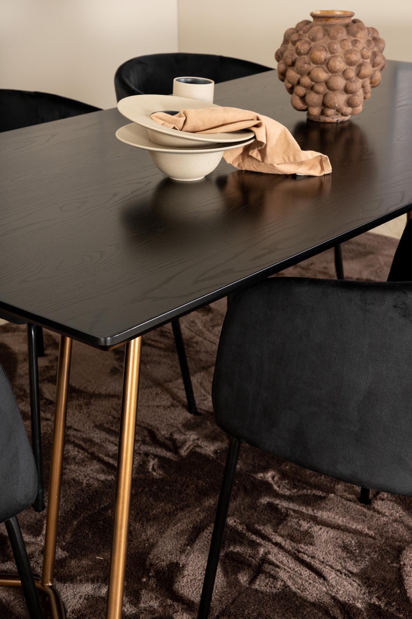 Petra Esszimmerset + Berit 190cm/6St. in Schwarz / Kupfer präsentiert im Onlineshop von KAQTU Design AG. Esszimmerset ist von Venture Home