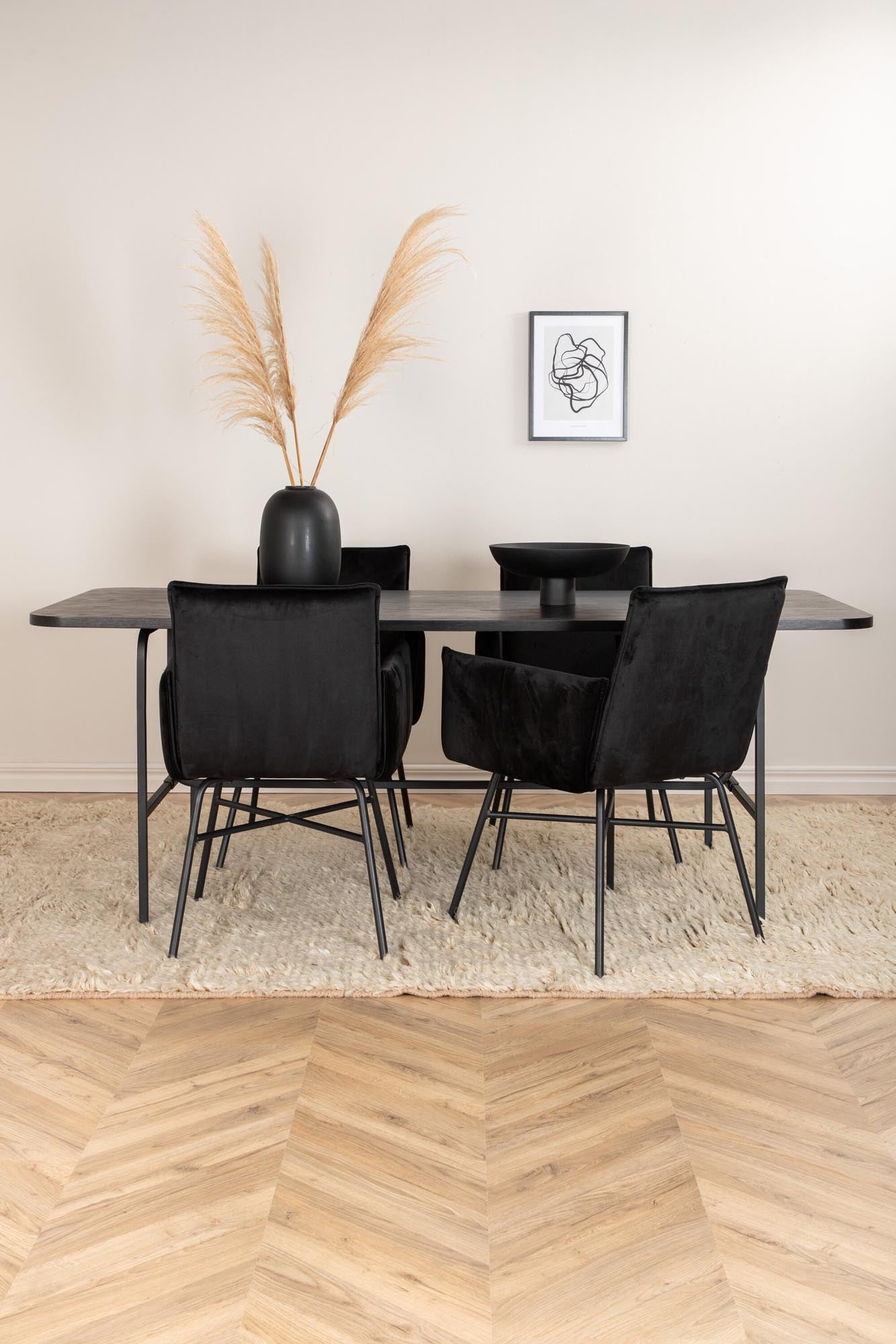 Uno Esszimmerset + Petra 200cm/4St. in Schwarz präsentiert im Onlineshop von KAQTU Design AG. Esszimmerset ist von Venture Home