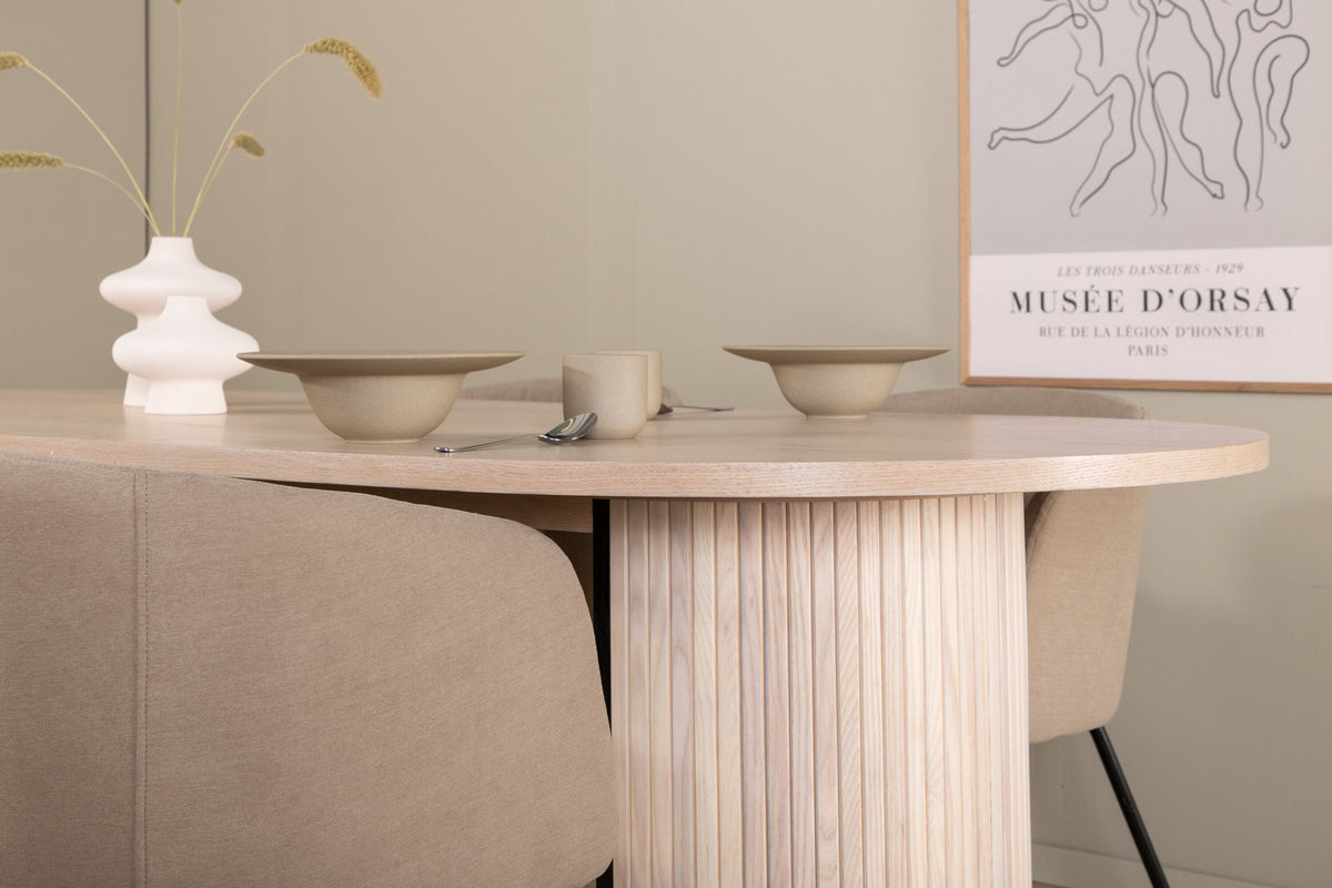 Bianca Esszimmerset + Berit 200cm/4St. in Weiss / Beige präsentiert im Onlineshop von KAQTU Design AG. Esszimmerset ist von Venture Home