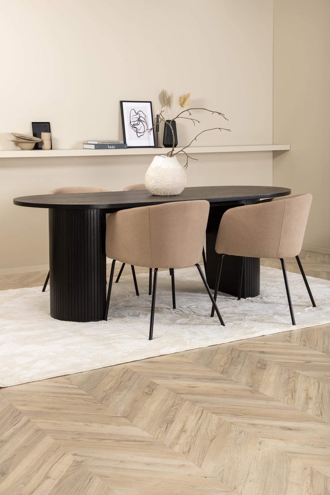 Bianca Esszimmerset + Berit 200cm/4St. in Schwarz präsentiert im Onlineshop von KAQTU Design AG. Esszimmerset ist von Venture Home