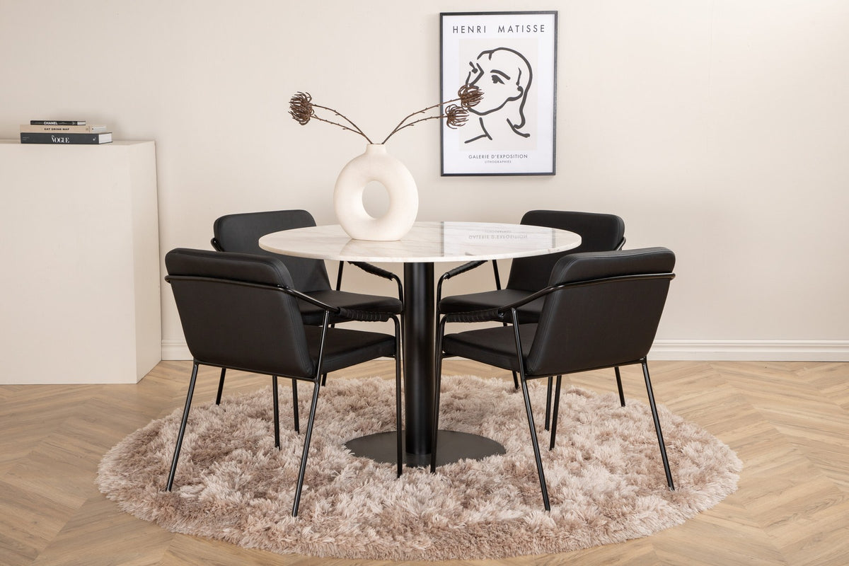 Rundes Esszimmerset mit weisser Marmor-Optik-Tischplatte ⌀106 cm und zwei schwarzen Stühlen mit Pulverbeschichtung und Eisenbeinen von Venture Home.