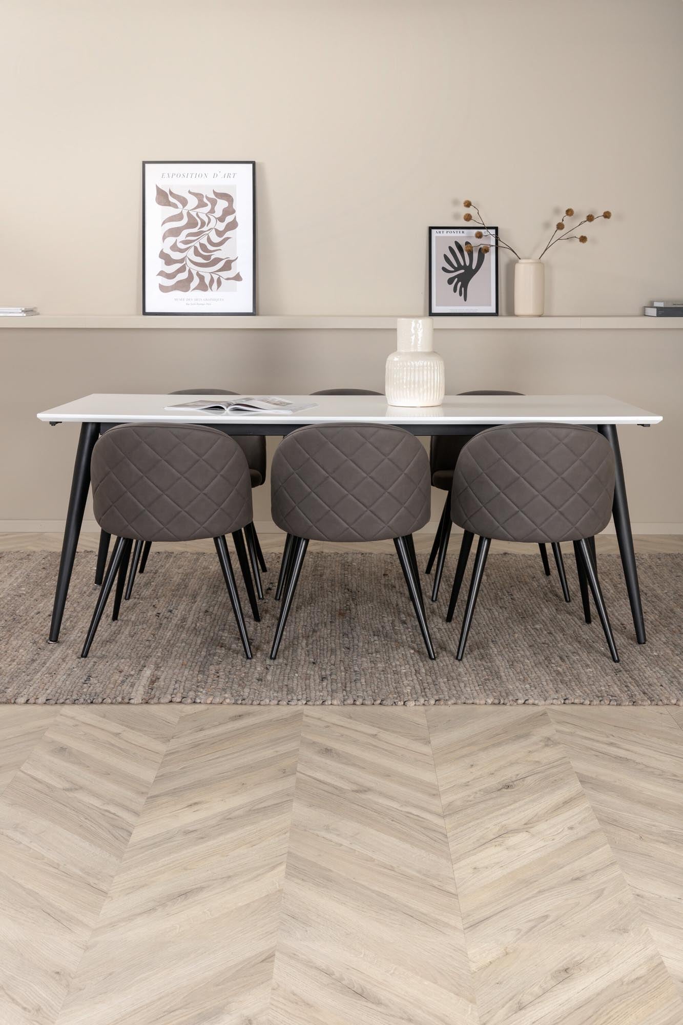 Jimmy Esszimmerset + Velvet 195cm/6St. in Schwarzgrau präsentiert im Onlineshop von KAQTU Design AG. Esszimmerset ist von Venture Home