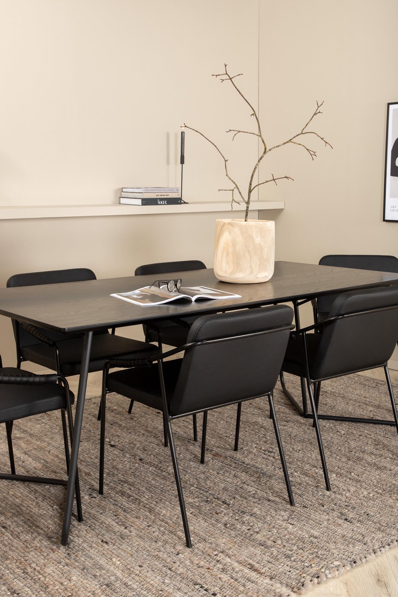 Petra Esszimmerset + Tvist 190cm/6St. in Schwarz präsentiert im Onlineshop von KAQTU Design AG. Esszimmerset ist von Venture Home