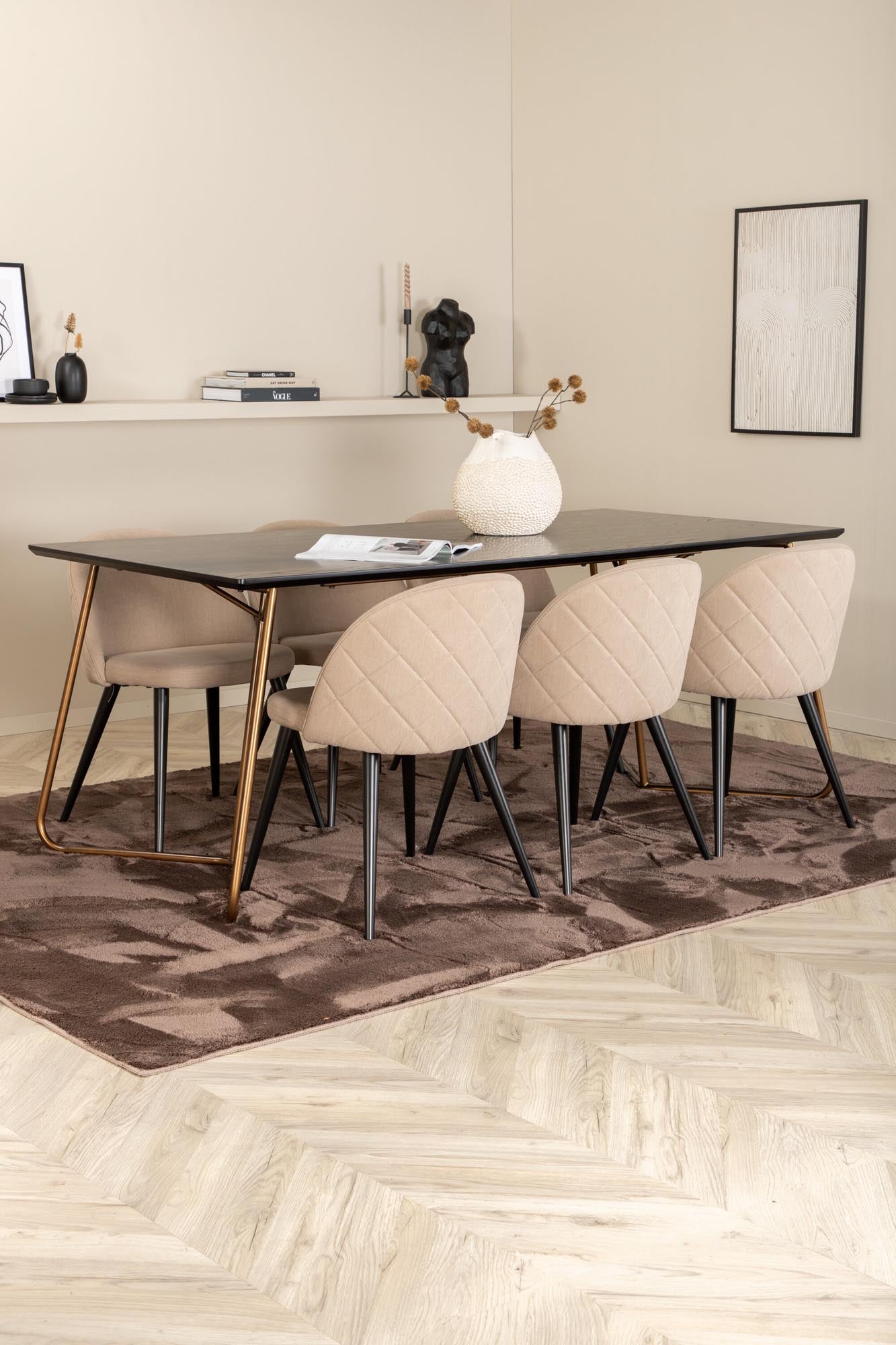 Petra Esszimmerset + Velvet 190cm/6St. in Schwarz / Kufper präsentiert im Onlineshop von KAQTU Design AG. Esszimmerset ist von Venture Home