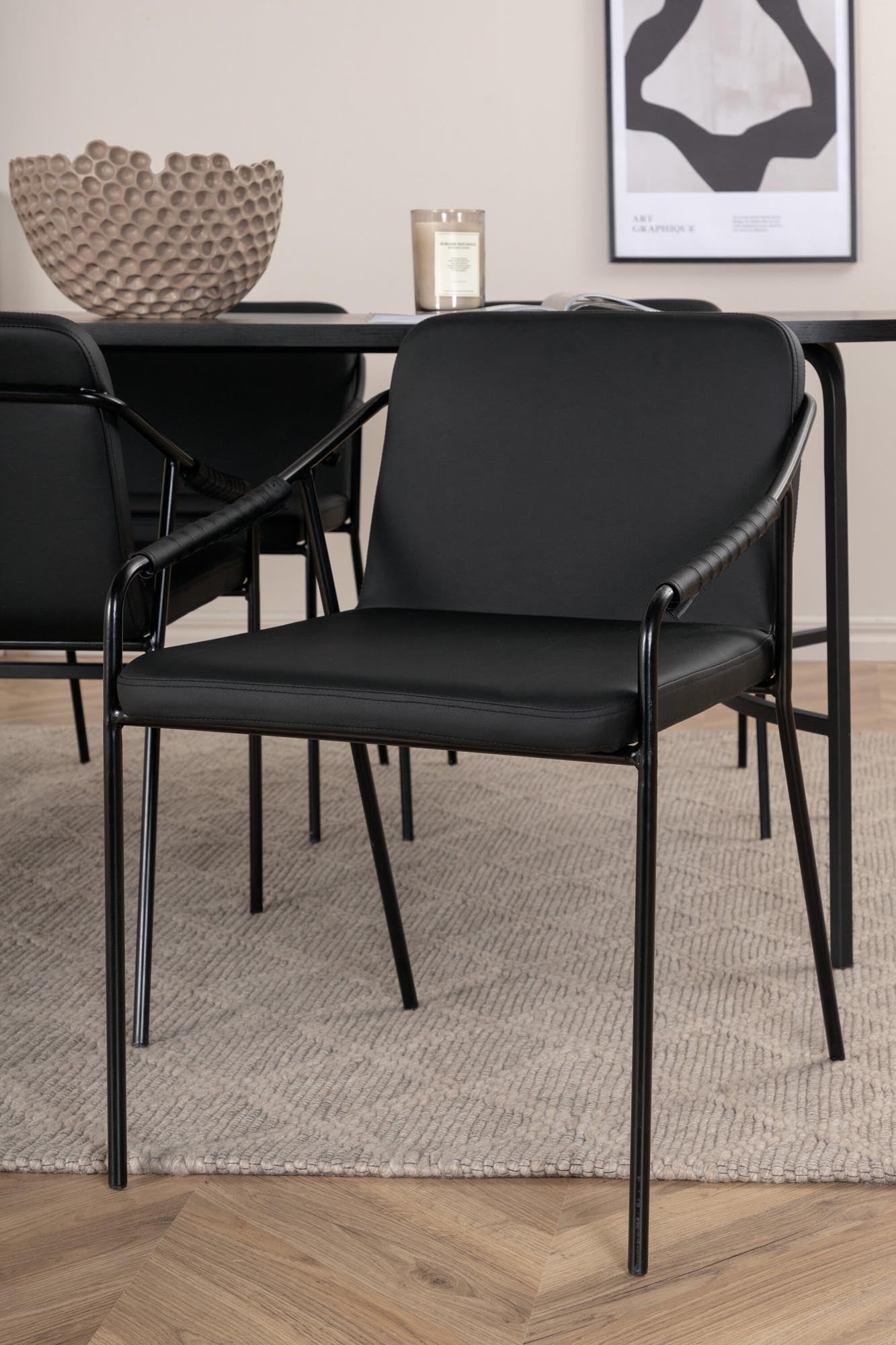 Skate Esszimmerset + Tvist 200cm/4St. in Schwarz präsentiert im Onlineshop von KAQTU Design AG. Esszimmerset ist von Venture Home