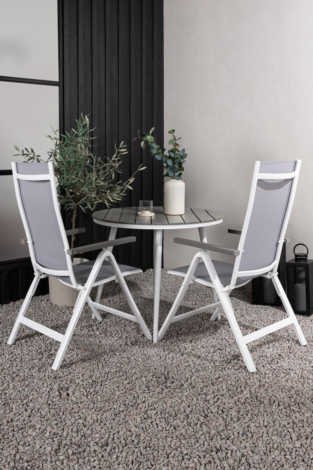 Break Outdoor-Tischset + Albany ⌀90cm/2St. in Weiss präsentiert im Onlineshop von KAQTU Design AG. Gartentischset ist von Venture Home