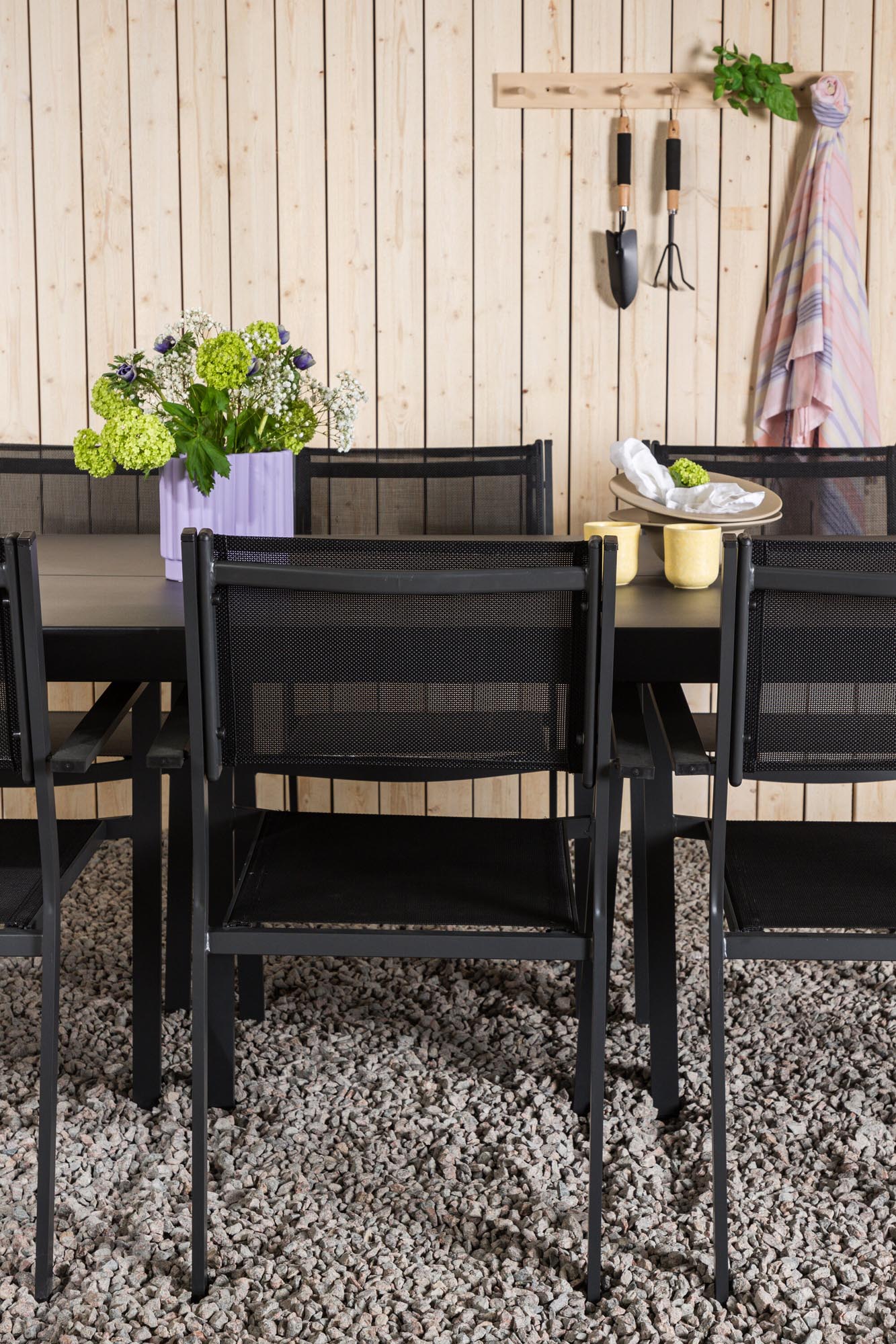 Modena Esszimmer Set in Schwarz präsentiert im Onlineshop von KAQTU Design AG. Esszimmerset ist von Venture Home