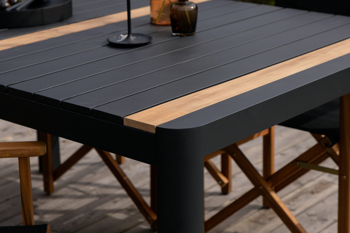 Togo Outdoor-Tischset + Marion 150cm/4St. in Natur präsentiert im Onlineshop von KAQTU Design AG. Gartentischset ist von Venture Home