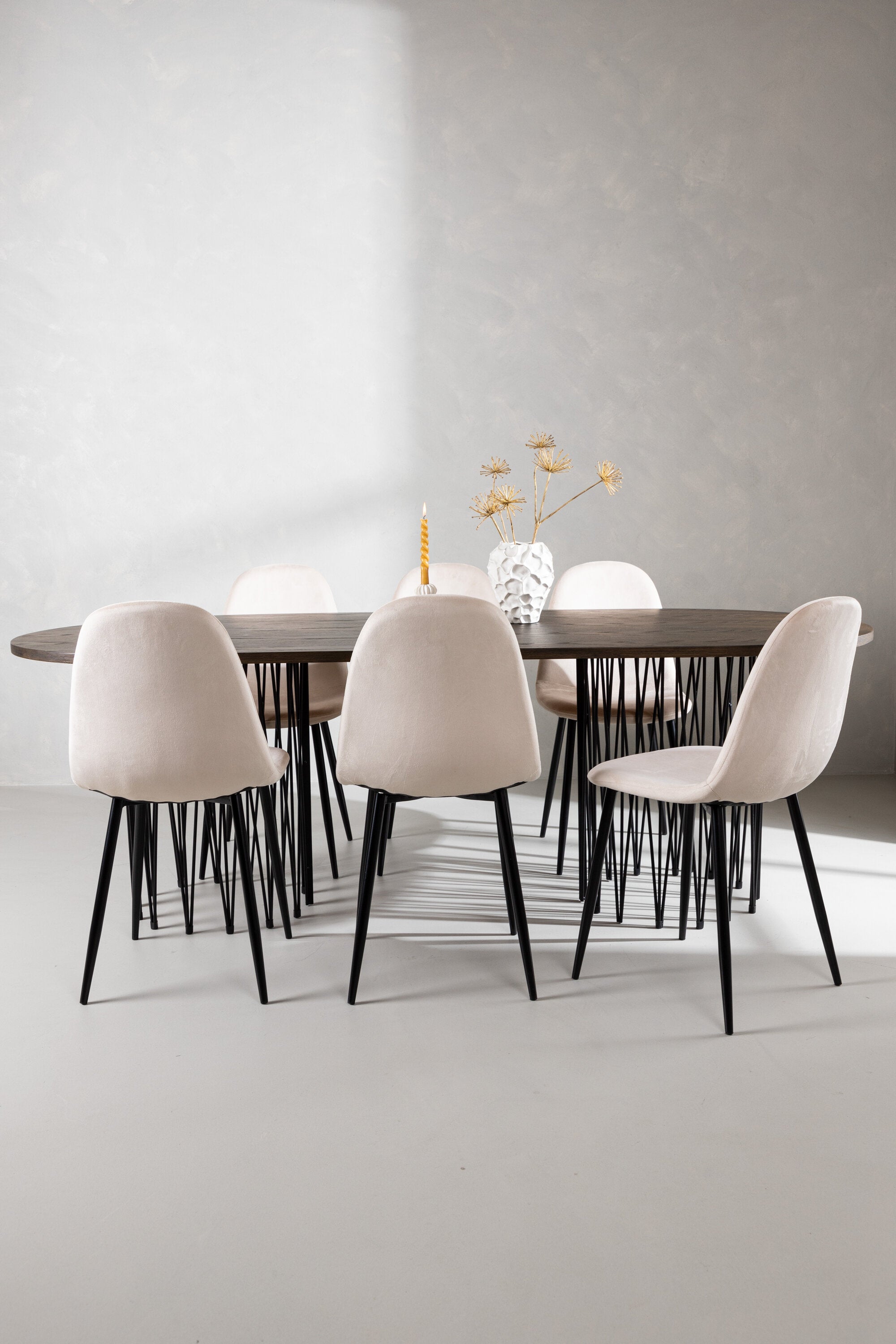 Stone Esszimmerset + Polar 220cm/6St. in Beige, Schwarz präsentiert im Onlineshop von KAQTU Design AG. Esszimmerset ist von Venture Home