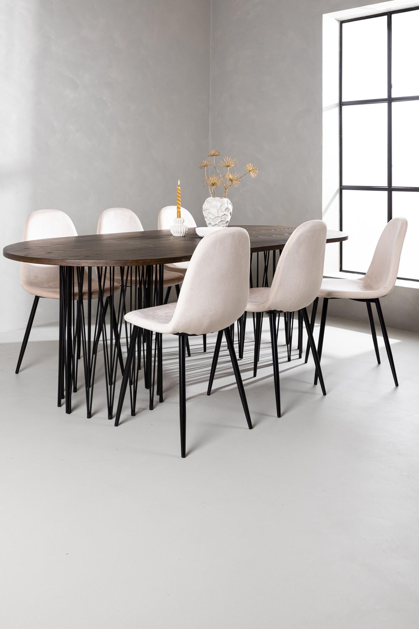 Elegantes Stone Esszimmerset 220cm mit 6 komfortablen Polar-Stühlen von Venture Home – skandinavisches Design für gesellige Abende.