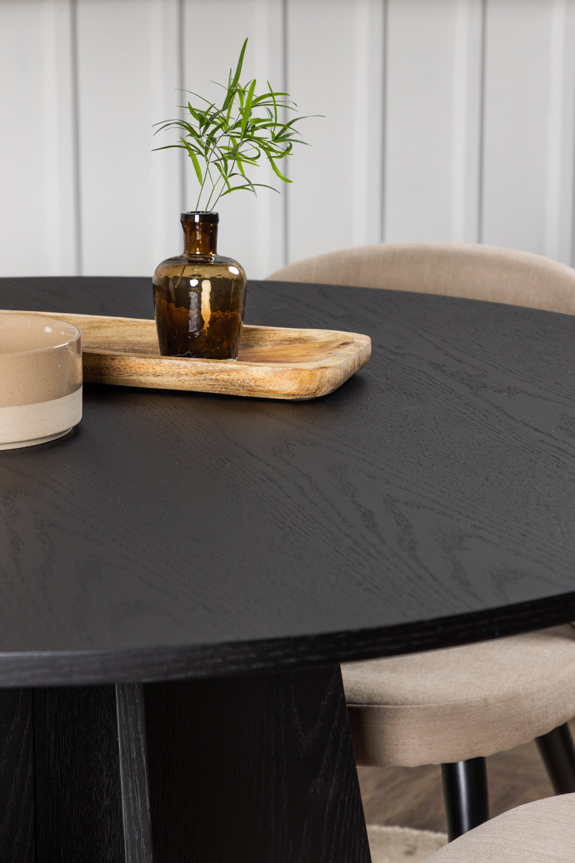 Bootcut Esszimmerset + Velvet ⌀110cm/4St. in Beige, Schwarz präsentiert im Onlineshop von KAQTU Design AG. Esszimmerset ist von Venture Home