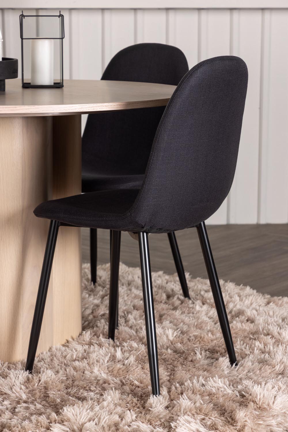 Olivia Esszimmer Set + Polar ⌀110cm/4St. in Natur / Schwarz präsentiert im Onlineshop von KAQTU Design AG. Esszimmerset ist von Venture Home