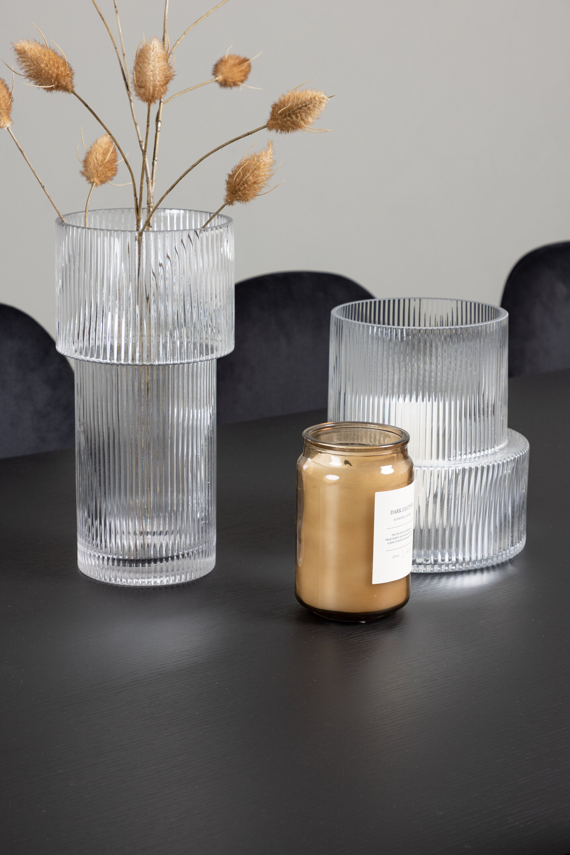 Vail Esszimmerset + Polar 200cm/6St. in Schwarz präsentiert im Onlineshop von KAQTU Design AG. Esszimmerset ist von Venture Home