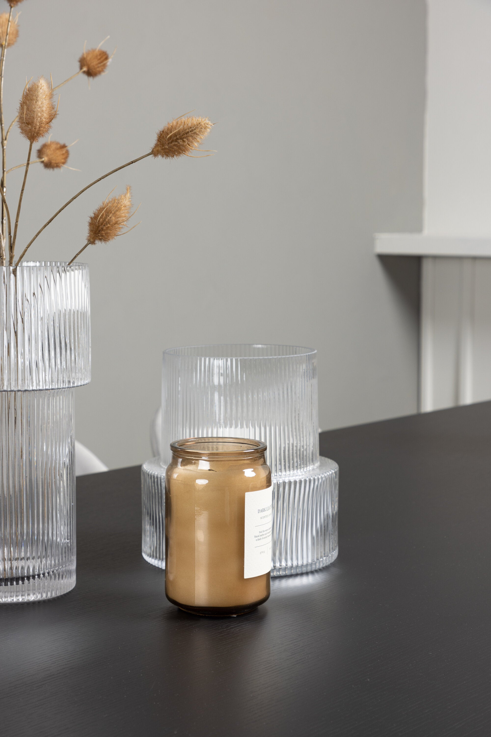 Vail Esszimmerset + Velvet 200cm/6St. in Schwarzgrau präsentiert im Onlineshop von KAQTU Design AG. Esszimmerset ist von Venture Home