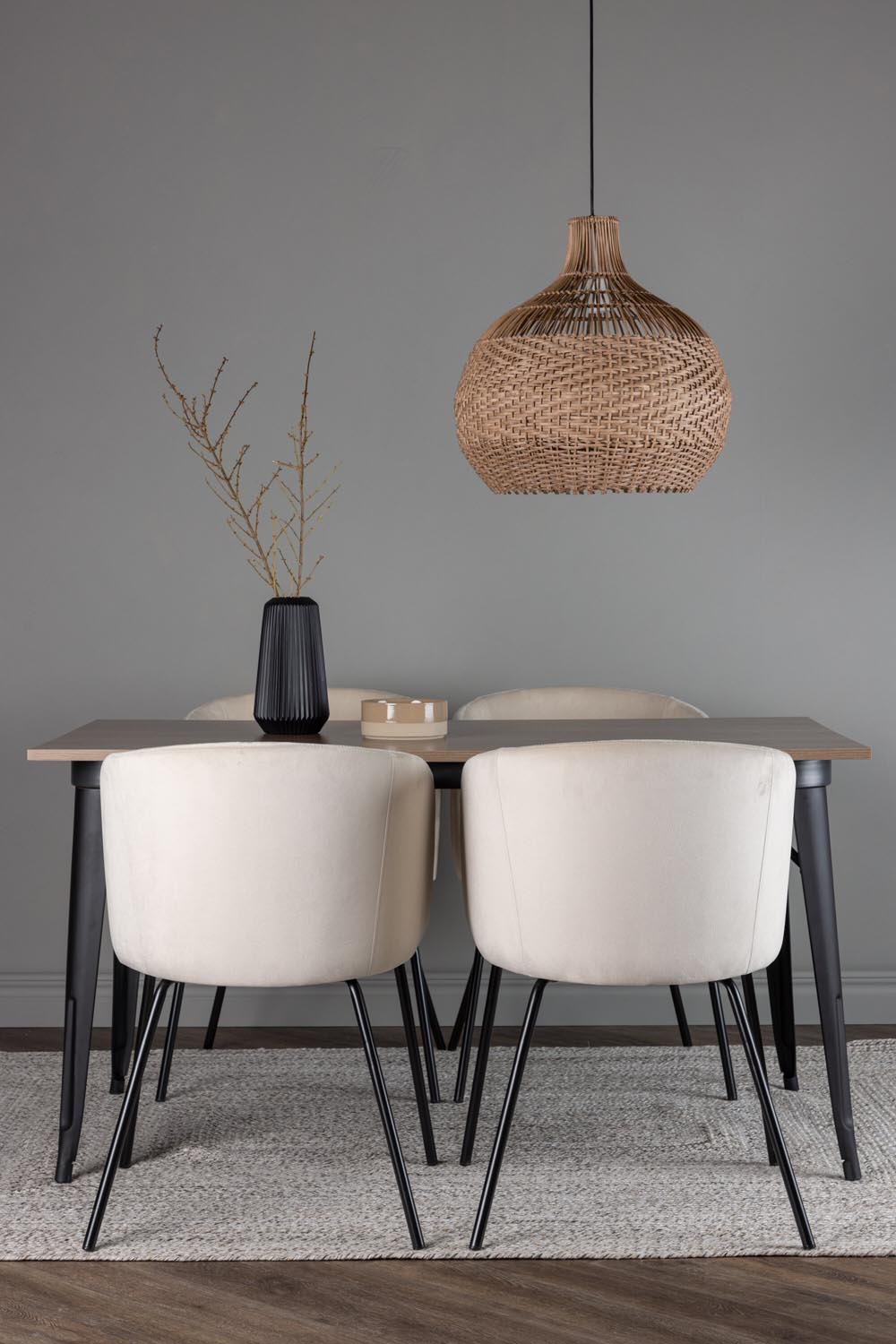 Tempe Esszimmerset + Berit 140cm/4St. in Beige, Schwarz präsentiert im Onlineshop von KAQTU Design AG. Esszimmerset ist von Venture Home