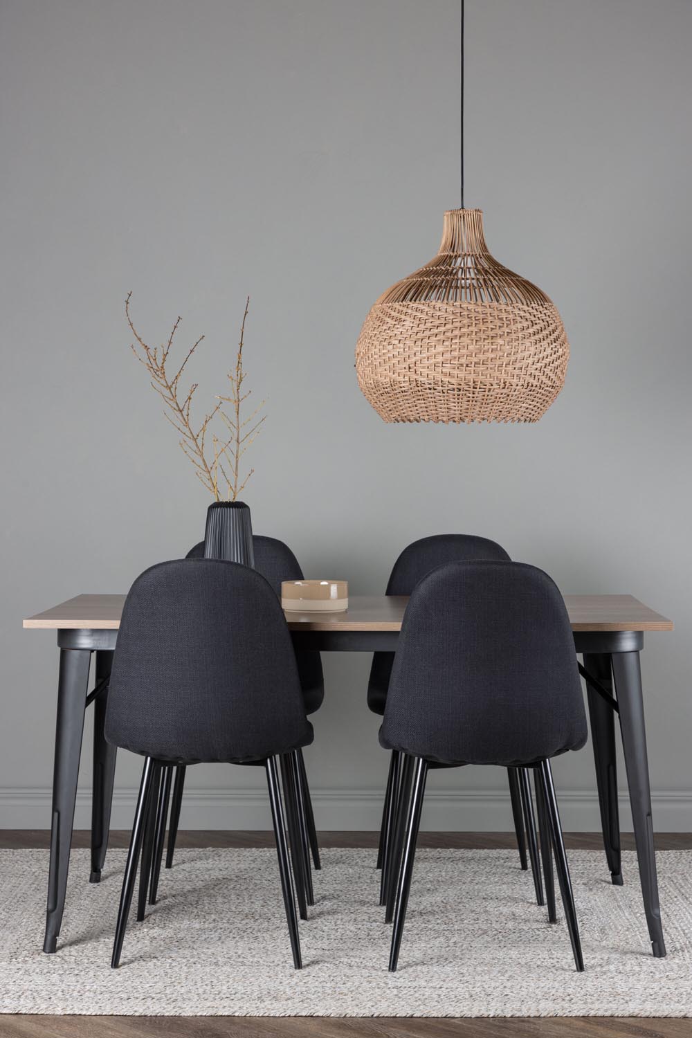 Tempe Esszimmerset + Polar 140cm/4St. in Schwarz präsentiert im Onlineshop von KAQTU Design AG. Esszimmerset ist von Venture Home