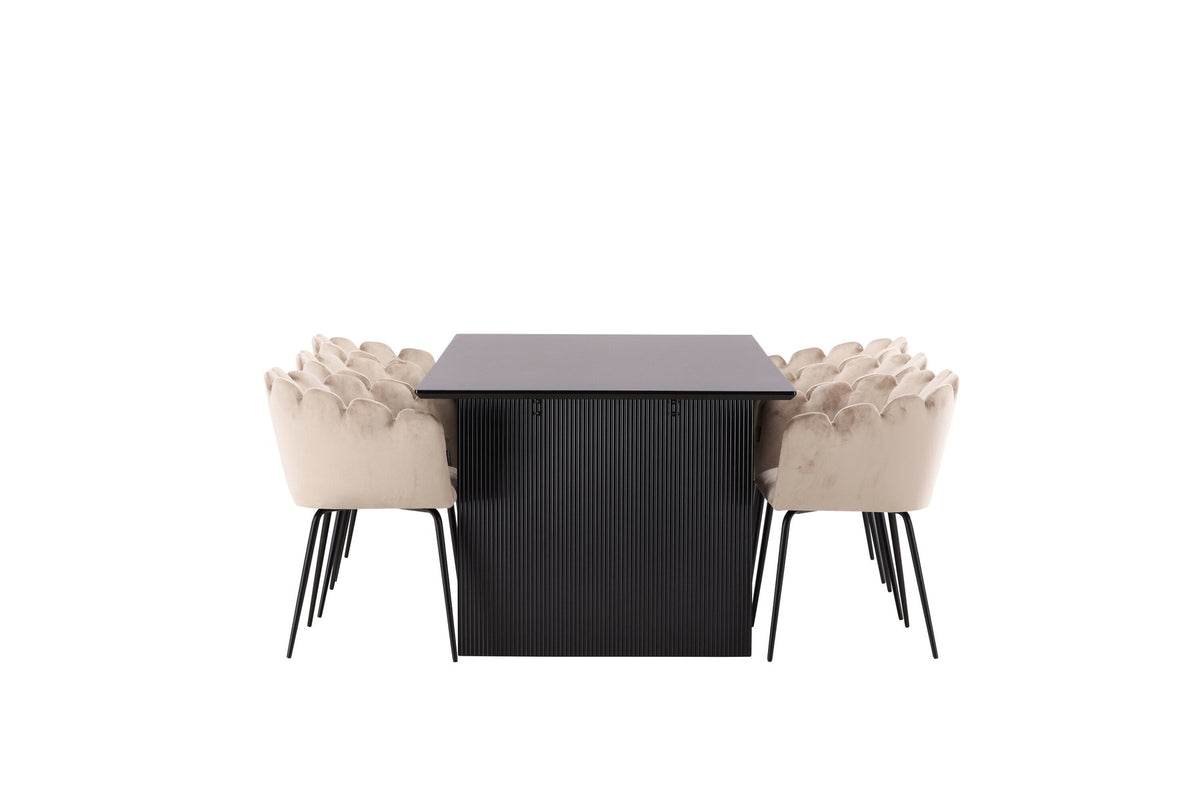 Esszimmerset aus rechteckigem MDF-Tisch in Rauchschwarz mit sechs Limhamn-Stühlen, beiger Samtbezug, muschelförmige Rückenlehne, schwarze Metallbeine.