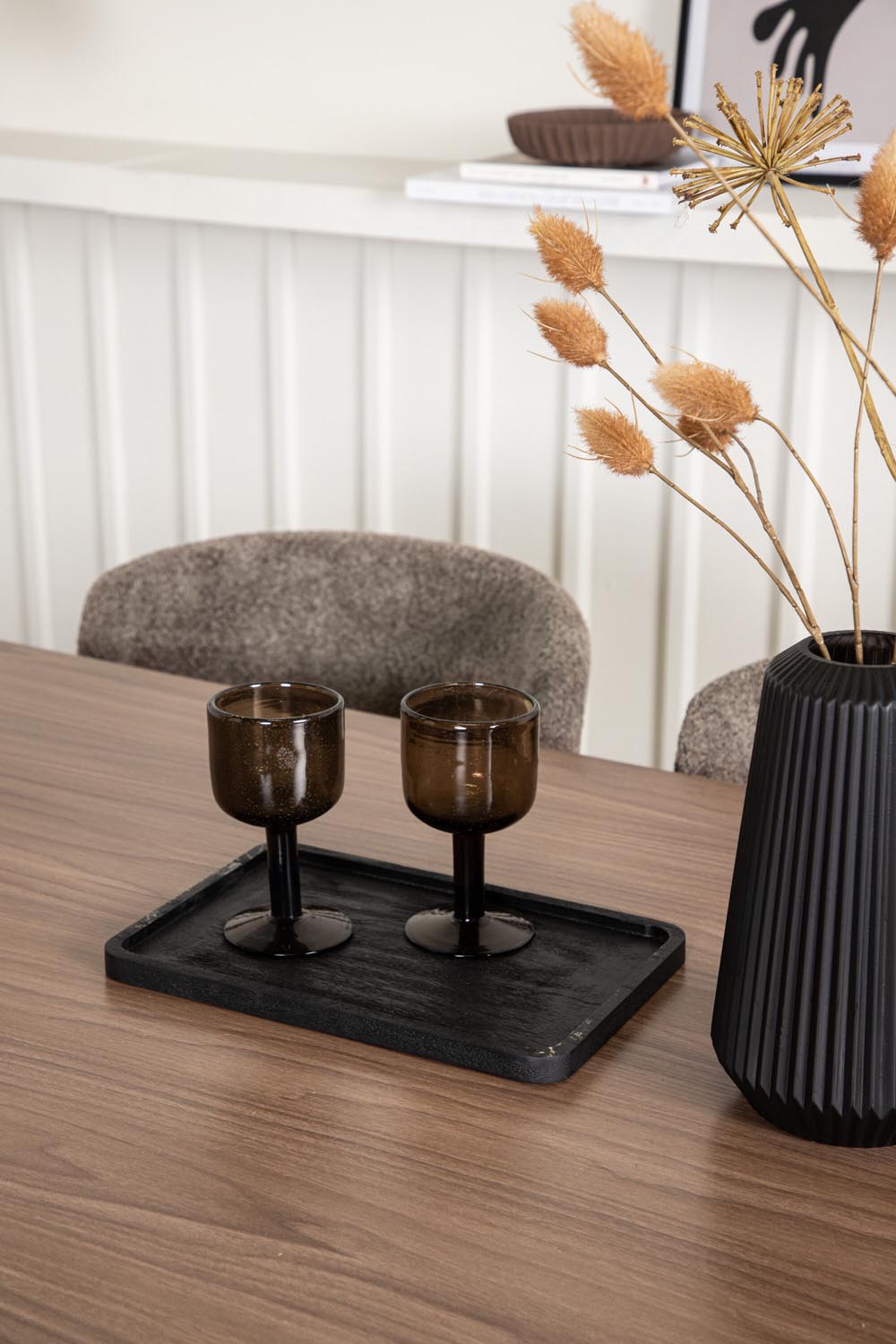 Tempe Esszimmerset + Modesto 140cm/4St. in Schwarz, Dunkelgrau präsentiert im Onlineshop von KAQTU Design AG. Esszimmerset ist von Venture Home