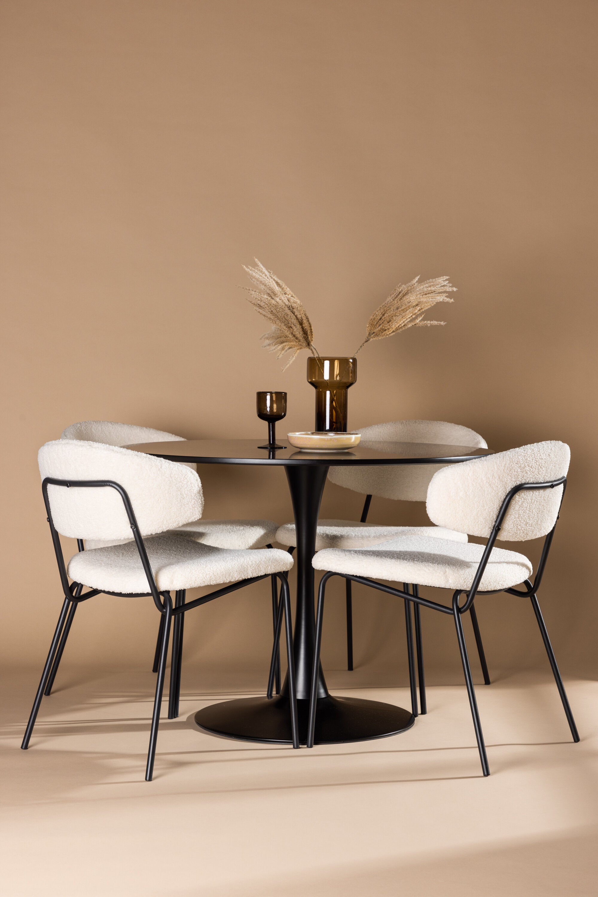 Glade Esszimmerset + Chico ⌀100cm/4St. in Weiss präsentiert im Onlineshop von KAQTU Design AG. Esszimmerset ist von Venture Home