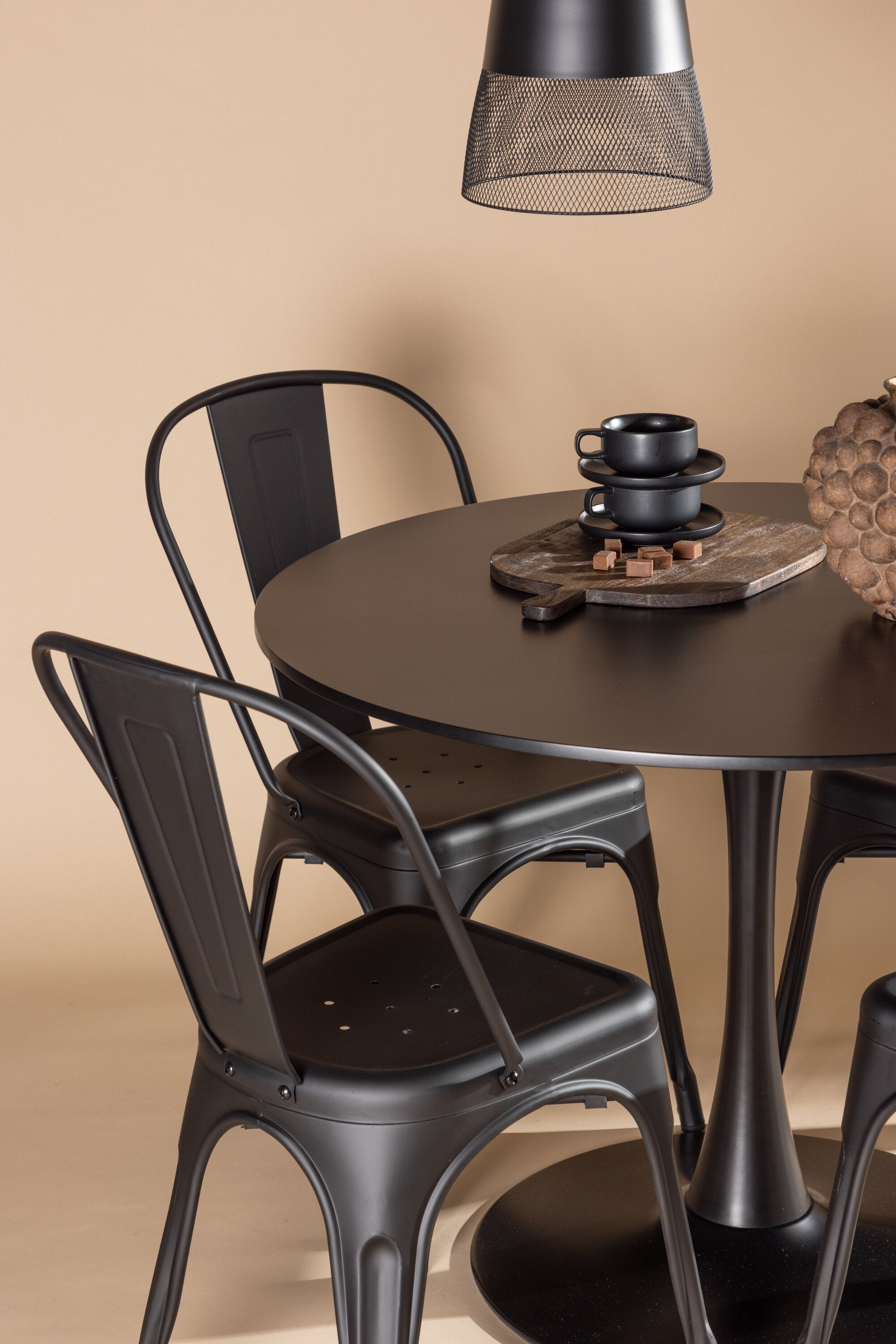 Glade Esszimmerset + Tempe ⌀100cm/4St. in Schwarz präsentiert im Onlineshop von KAQTU Design AG. Esszimmerset ist von Venture Home