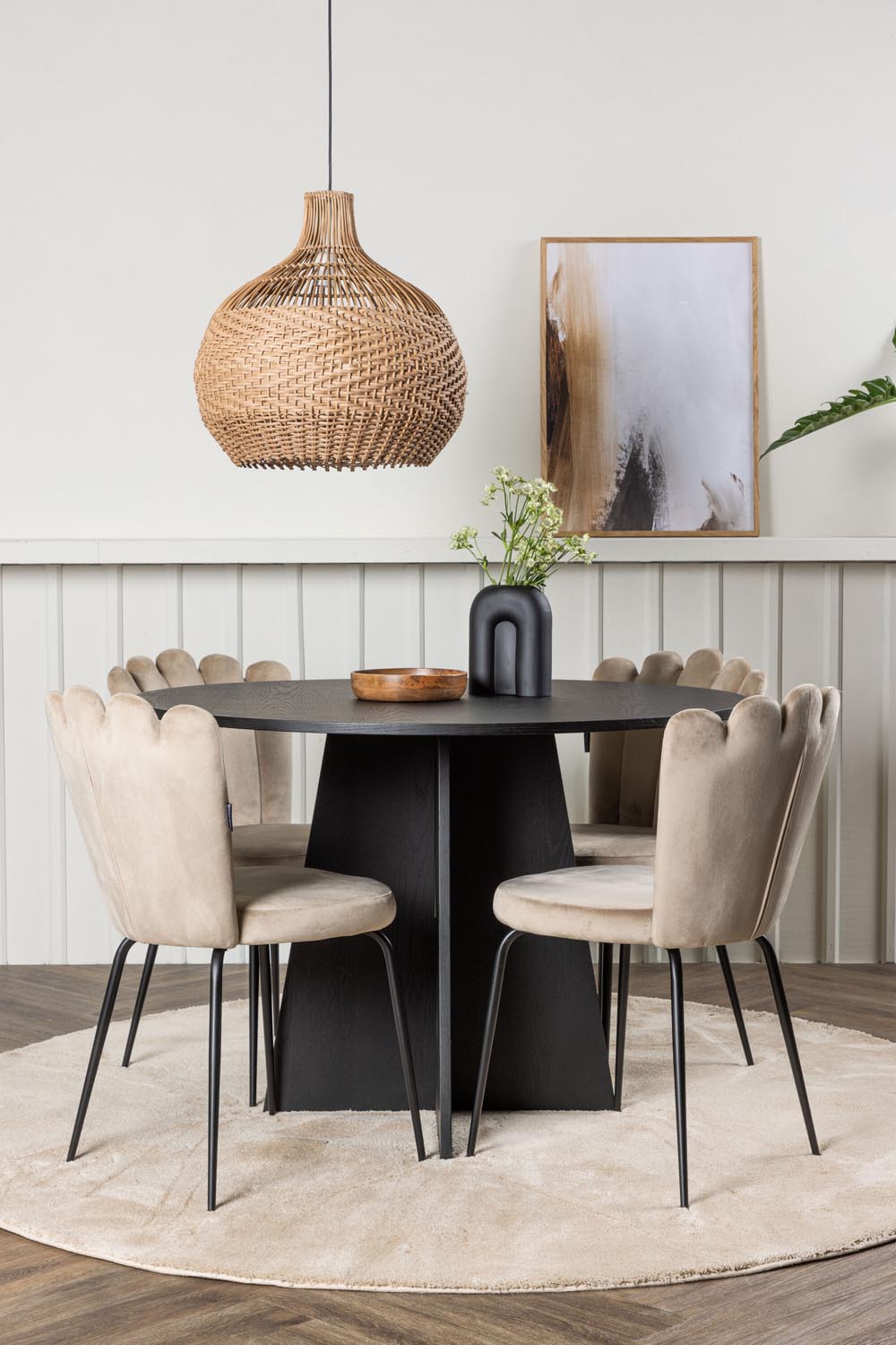 Bootcut Esszimmerset + Limhamn Light ⌀110cm/4St. in Beige präsentiert im Onlineshop von KAQTU Design AG. Esszimmerset ist von Venture Home