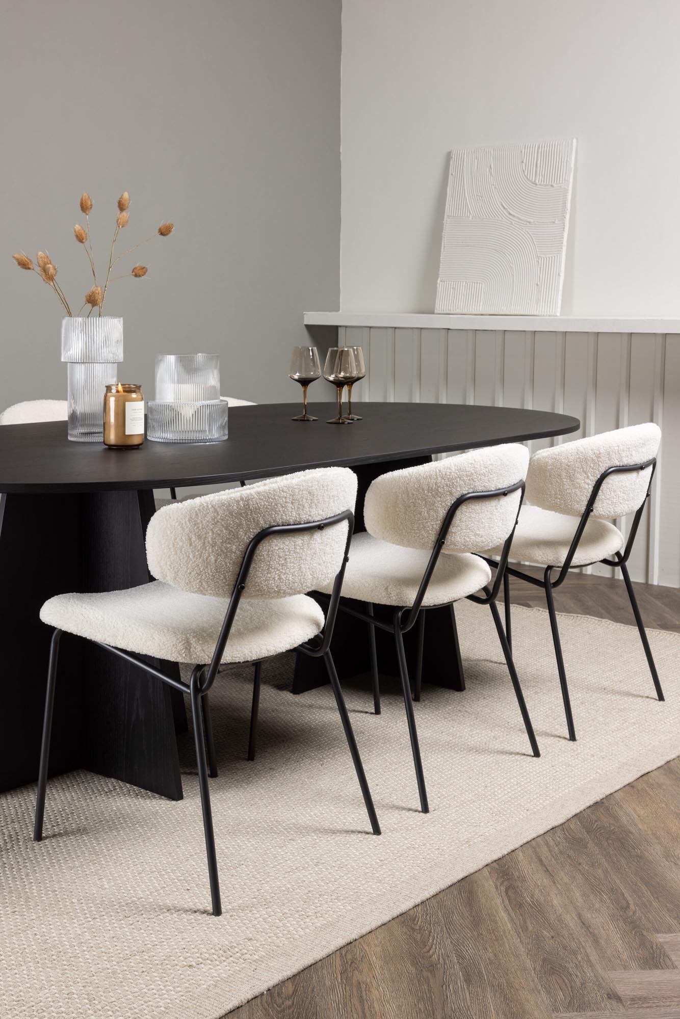 Modernes Bootcut Esszimmerset 230cm für 6 von Venture Home.
