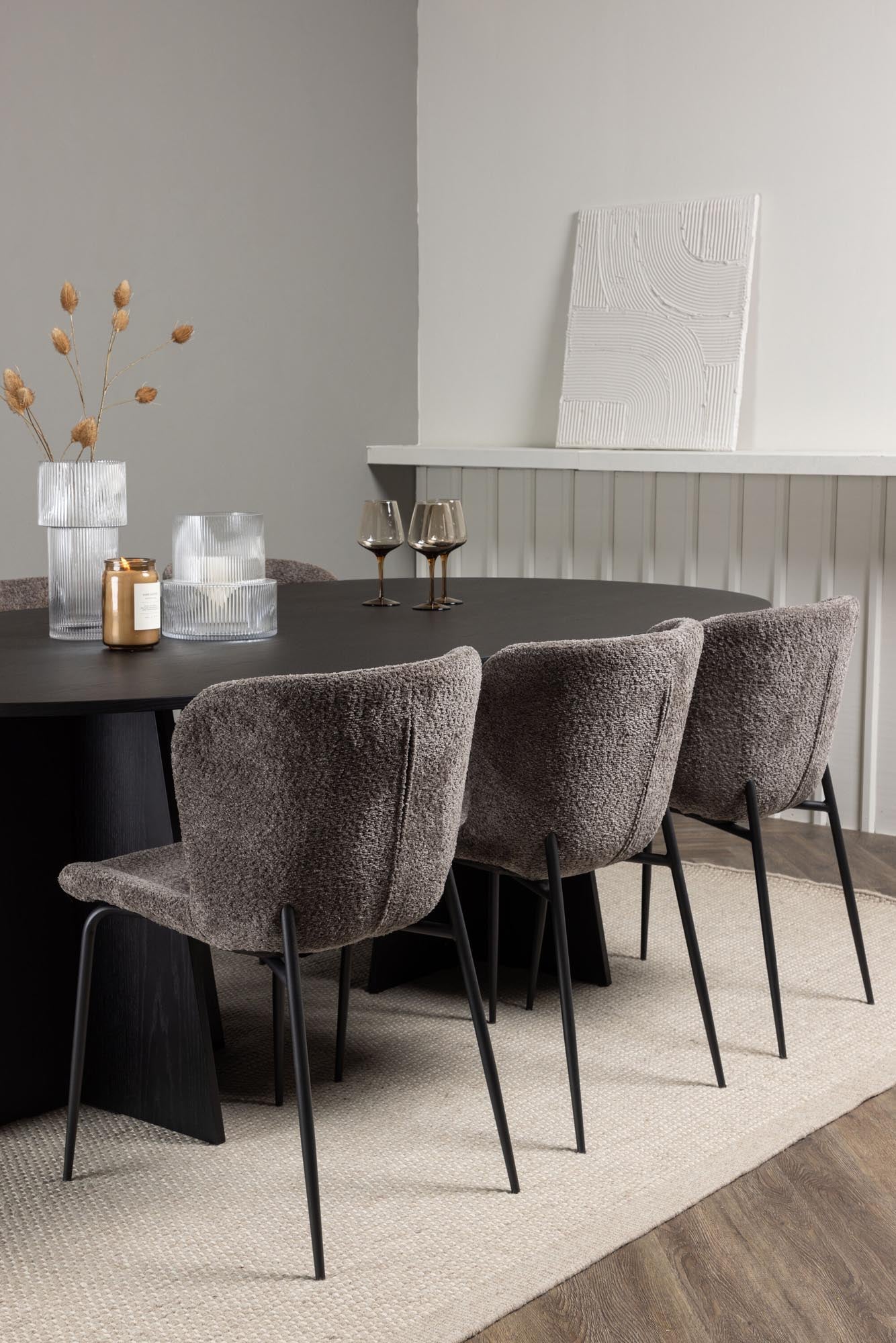 Elegantes Bootcut Esszimmerset 230cm für stilvolle Dinnerpartys.