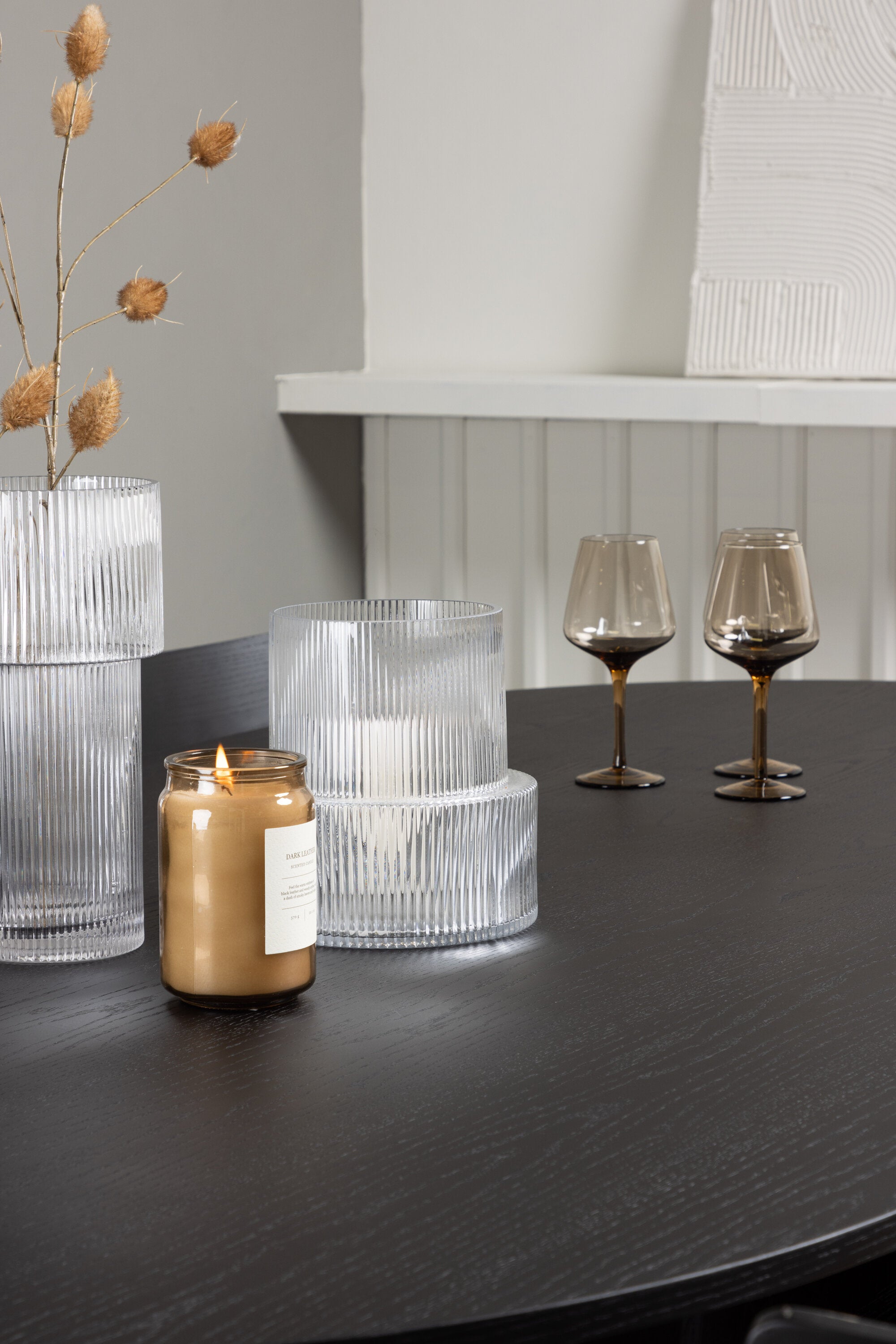 Bootcut Oval Esstisch + 6 x Montros Esszimmerstuhl in Schwarz präsentiert im Onlineshop von KAQTU Design AG. Esszimmerset ist von Venture Home