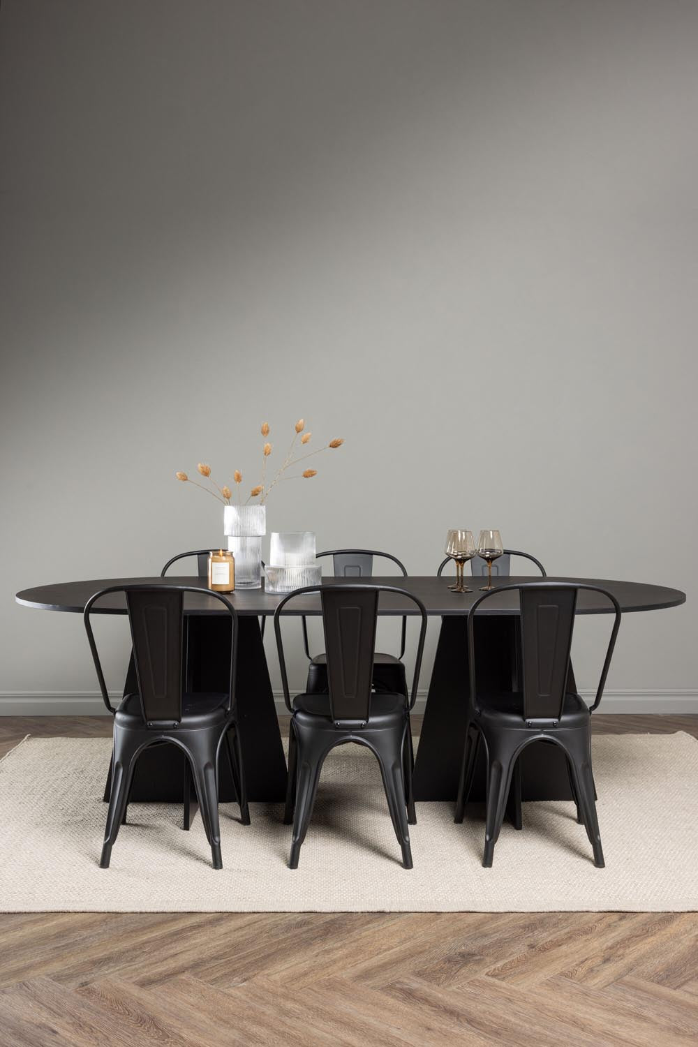 Bootcut Oval Esstisch + 4 x Tempe Esszimmerstuhl in  präsentiert im Onlineshop von KAQTU Design AG. Esszimmerset ist von Venture Home