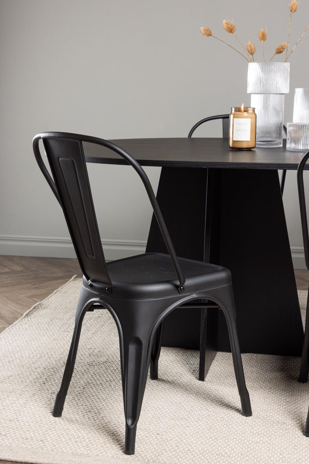 Bootcut Oval Esstisch + 4 x Tempe Esszimmerstuhl in  präsentiert im Onlineshop von KAQTU Design AG. Esszimmerset ist von Venture Home