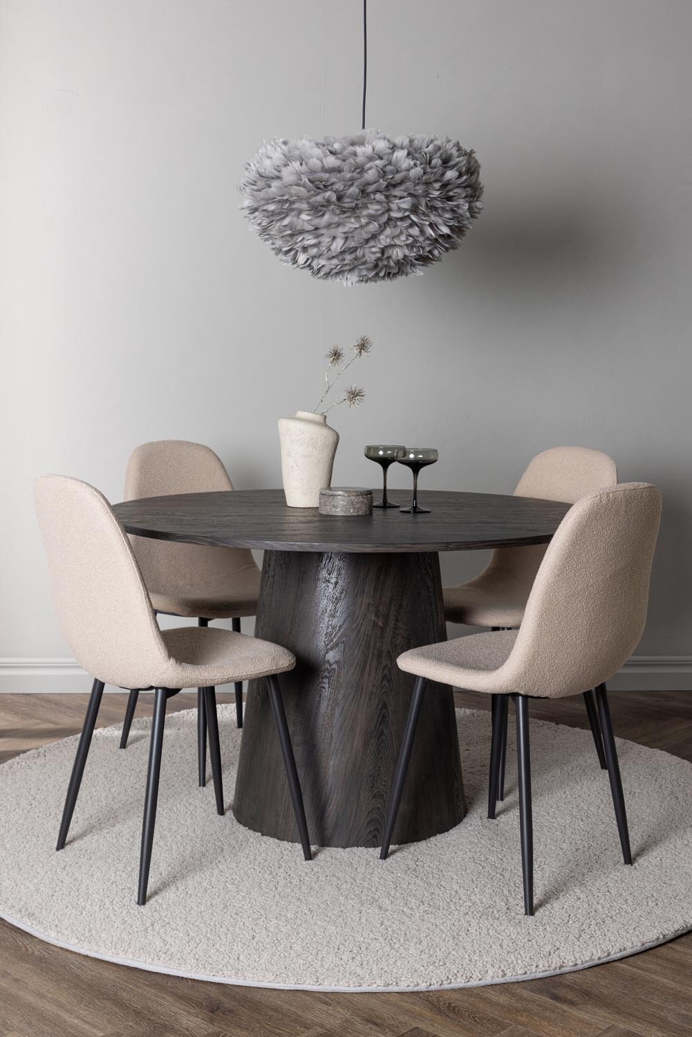 Lanzo Esszimmerset + Polar ⌀120cm/4St. in Braun / Beige / Schwarz präsentiert im Onlineshop von KAQTU Design AG. Esszimmerset ist von Venture Home