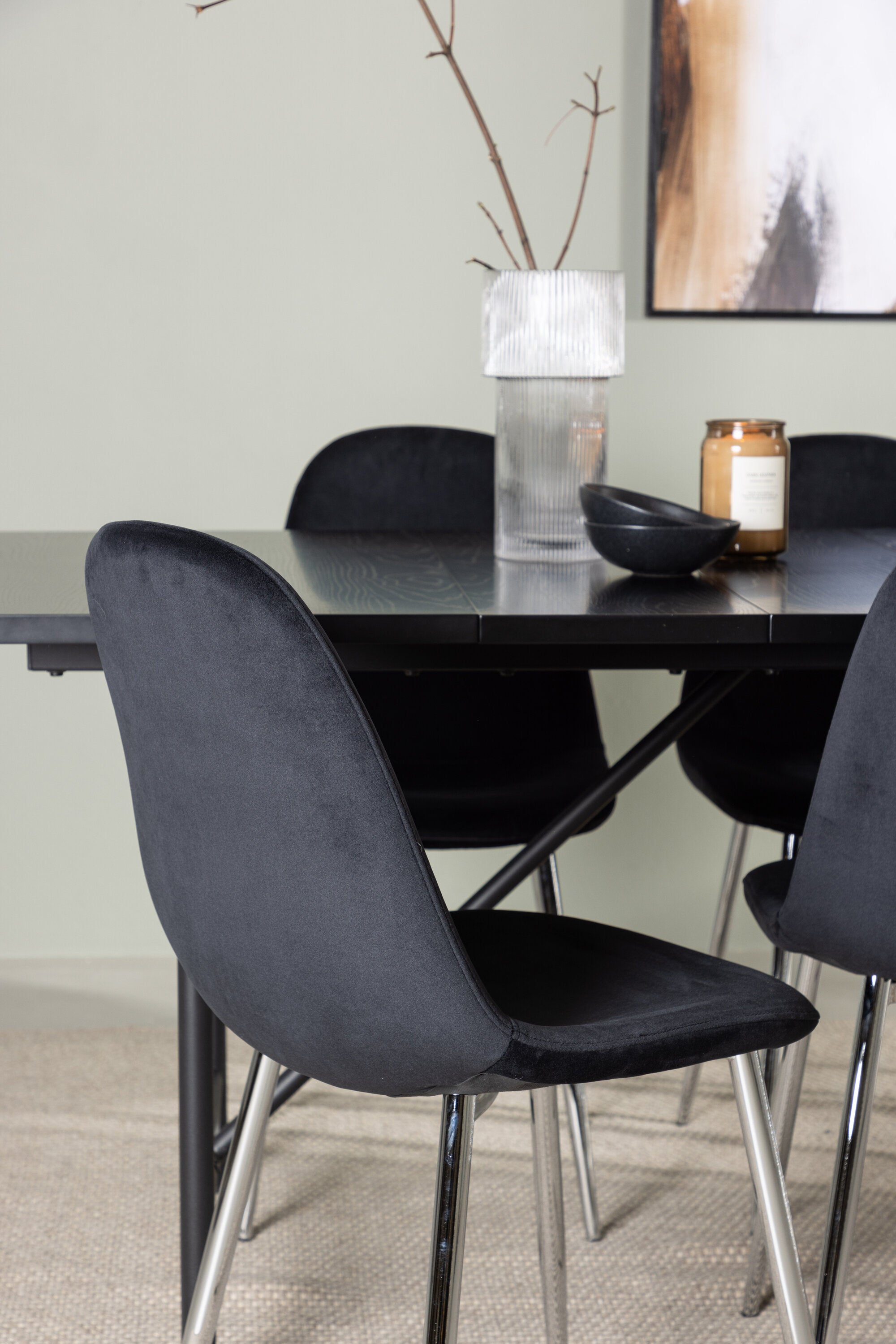 Astrid Esszimmerset + Polar 200cm/6St. in Schwarzes Silber präsentiert im Onlineshop von KAQTU Design AG. Esszimmerset ist von Venture Home