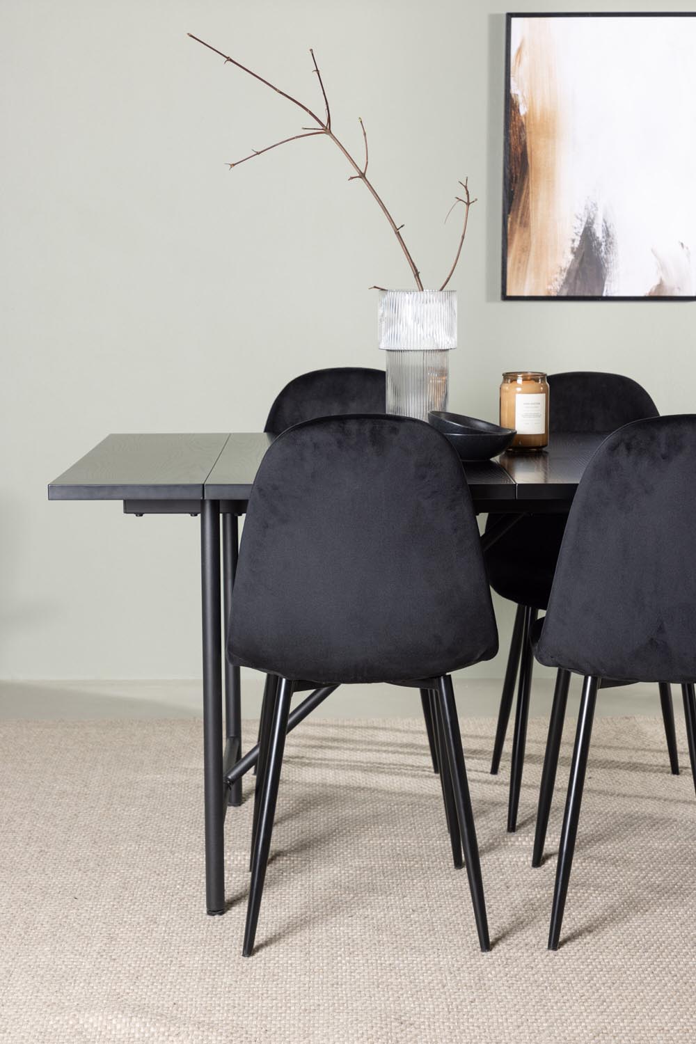 Astrid Esszimmerset + Polar 200cm/6St. in Schwarz präsentiert im Onlineshop von KAQTU Design AG. Esszimmerset ist von Venture Home