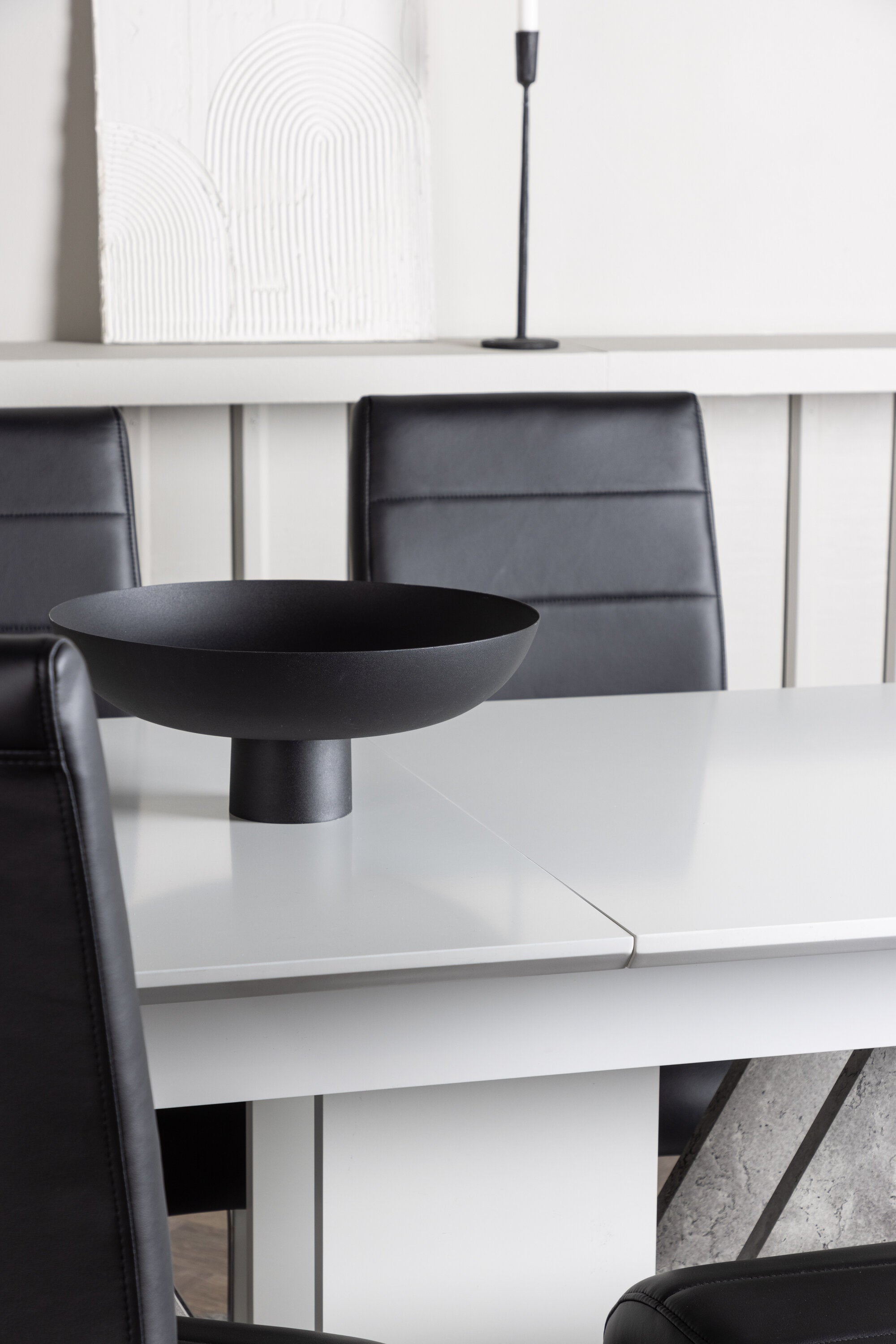 Disa Esszimmerset ausziehbar + Tempo 120cm/4St. in Schwarzgrau präsentiert im Onlineshop von KAQTU Design AG. Esszimmerset ist von Venture Home