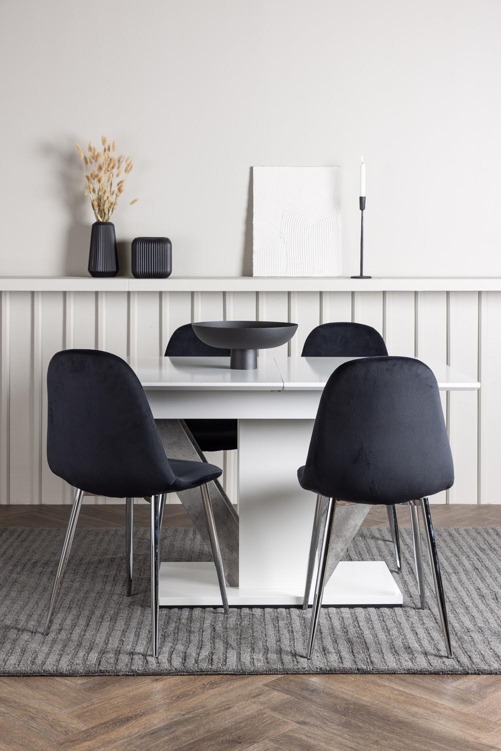 Disa Esszimmerset ausziehbar + Polar 120cm/4St. in Schwarzes Silber präsentiert im Onlineshop von KAQTU Design AG. Esszimmerset ist von Venture Home